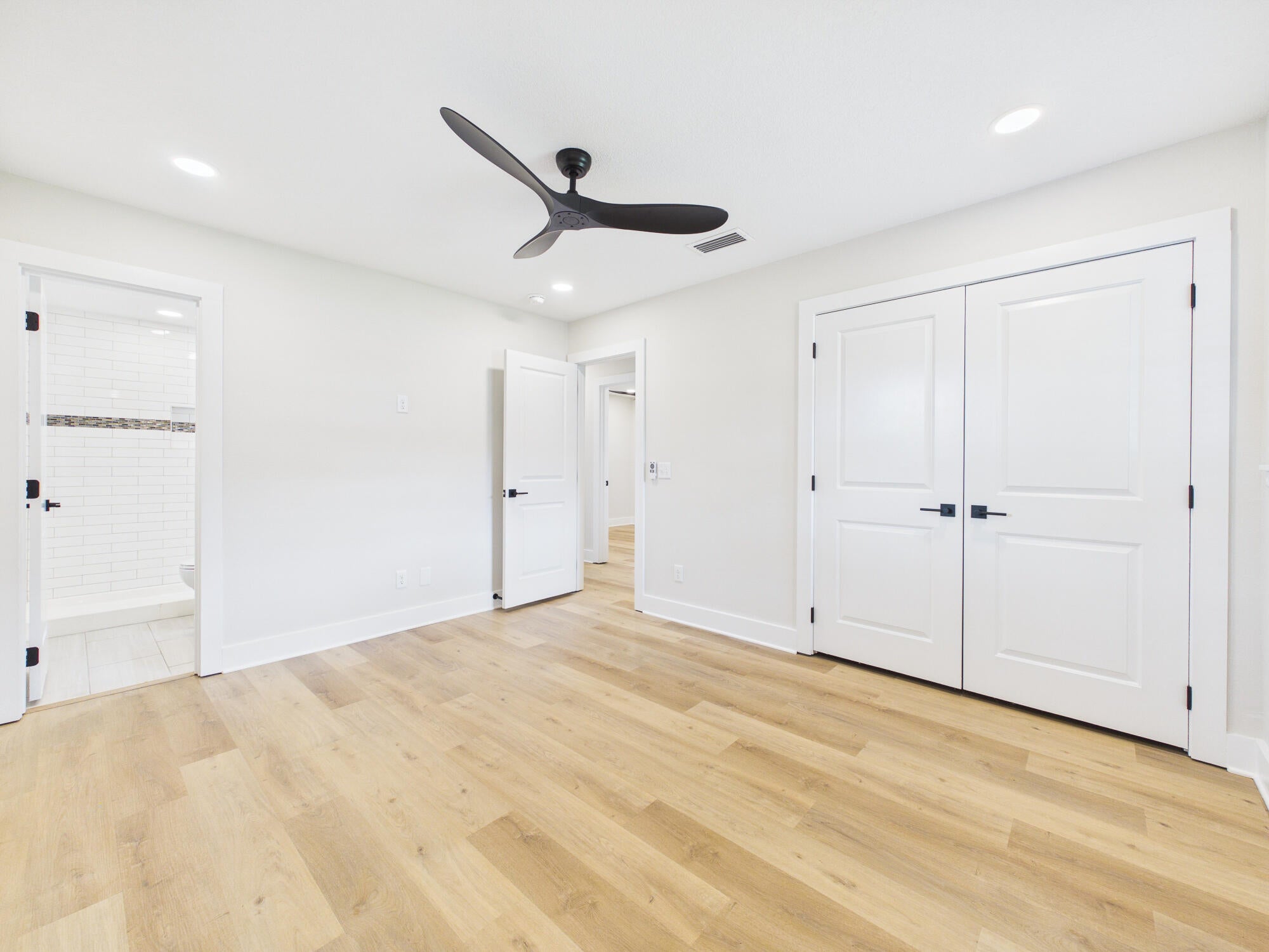 OAKLAND HEIGHTS - Residential
