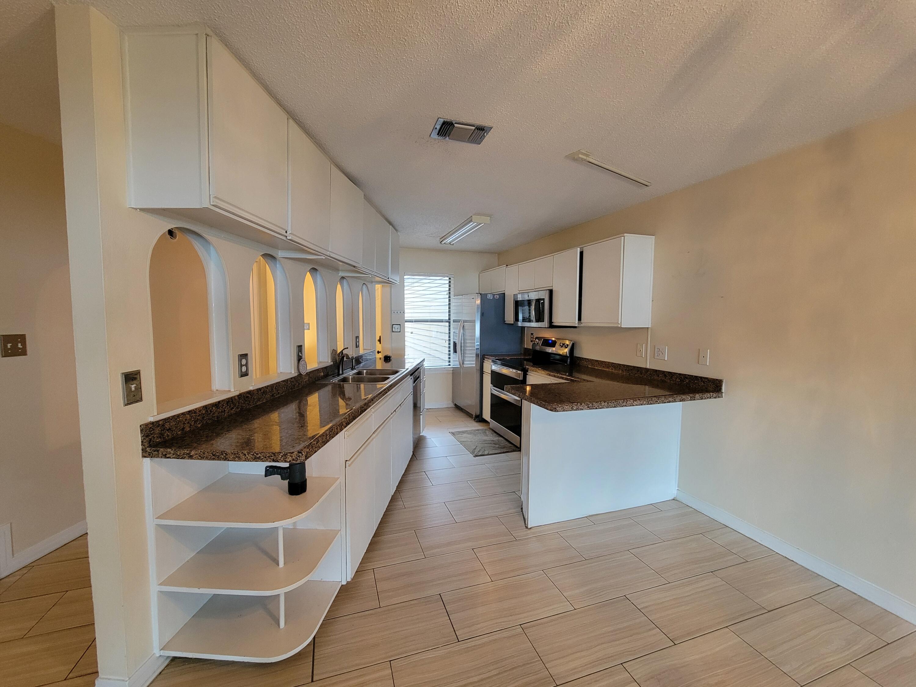WATER OAKS - Residential