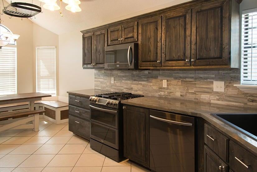 WINDMILL TERRACE - Residential Lease