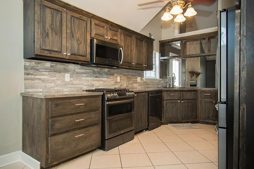 WINDMILL TERRACE - Residential Lease
