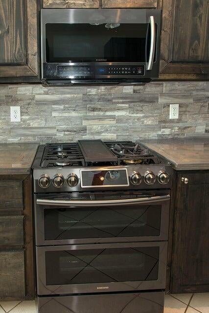 WINDMILL TERRACE - Residential Lease