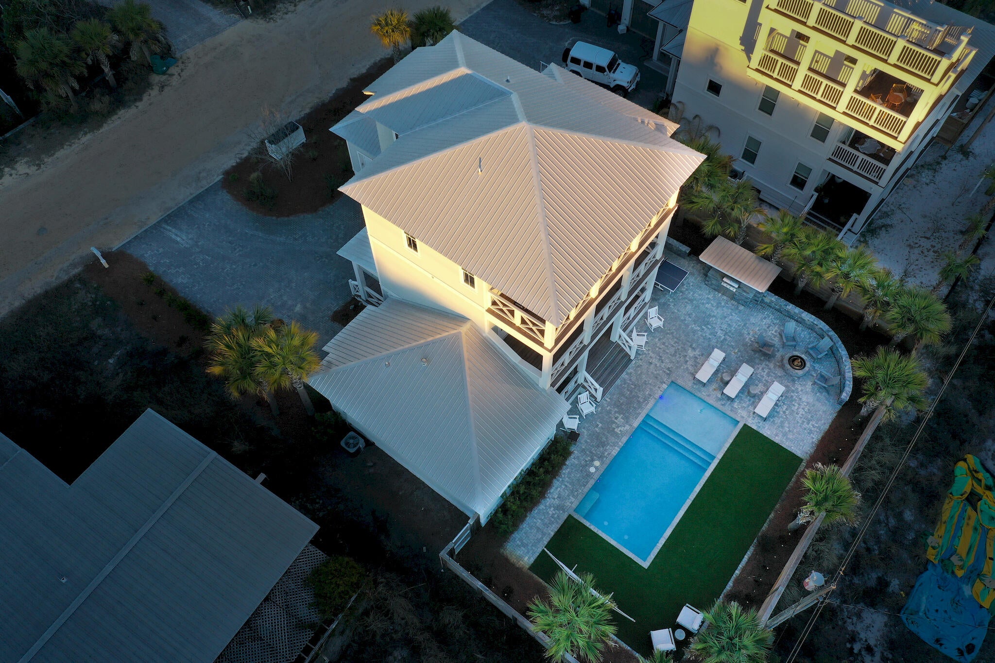LOT 6 BLK A DUNE ALLEN 1ST ADDITION PB 2-78 OR 286-807 OR 3105-3105 OR 3243-242 - Residential