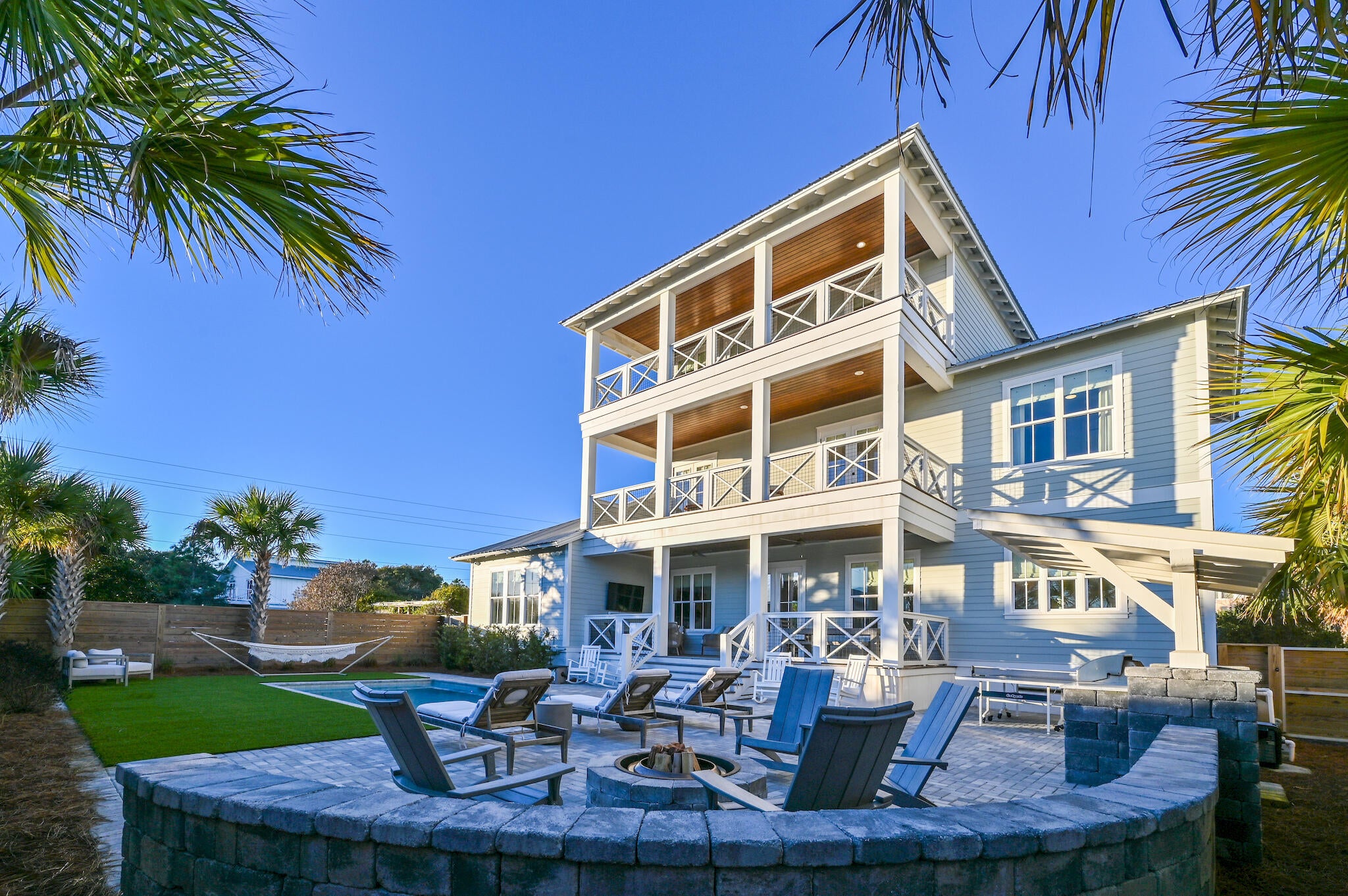 LOT 6 BLK A DUNE ALLEN 1ST ADDITION PB 2-78 OR 286-807 OR 3105-3105 OR 3243-242 - Residential