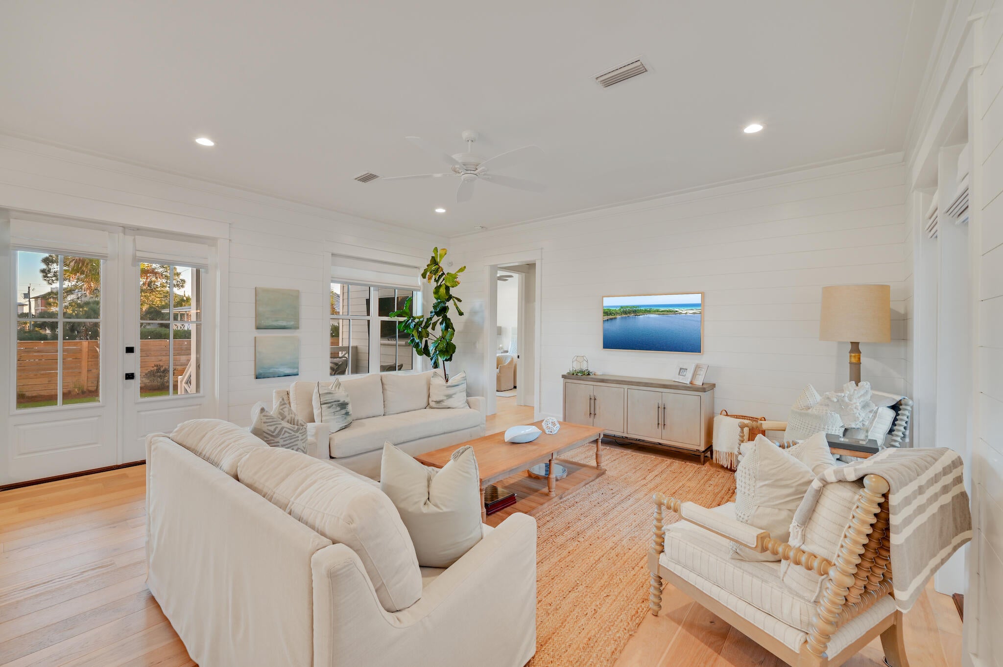 LOT 6 BLK A DUNE ALLEN 1ST ADDITION PB 2-78 OR 286-807 OR 3105-3105 OR 3243-242 - Residential
