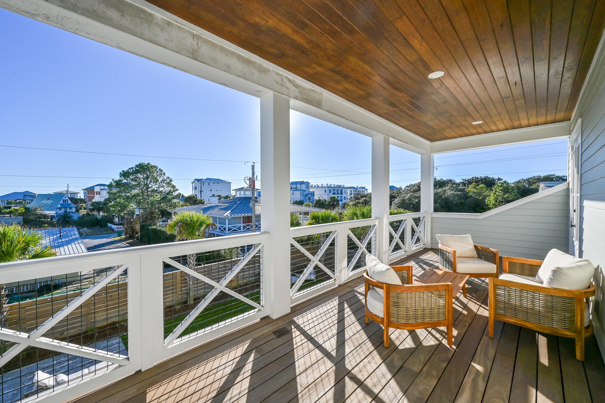 LOT 6 BLK A DUNE ALLEN 1ST ADDITION PB 2-78 OR 286-807 OR 3105-3105 OR 3243-242 - Residential