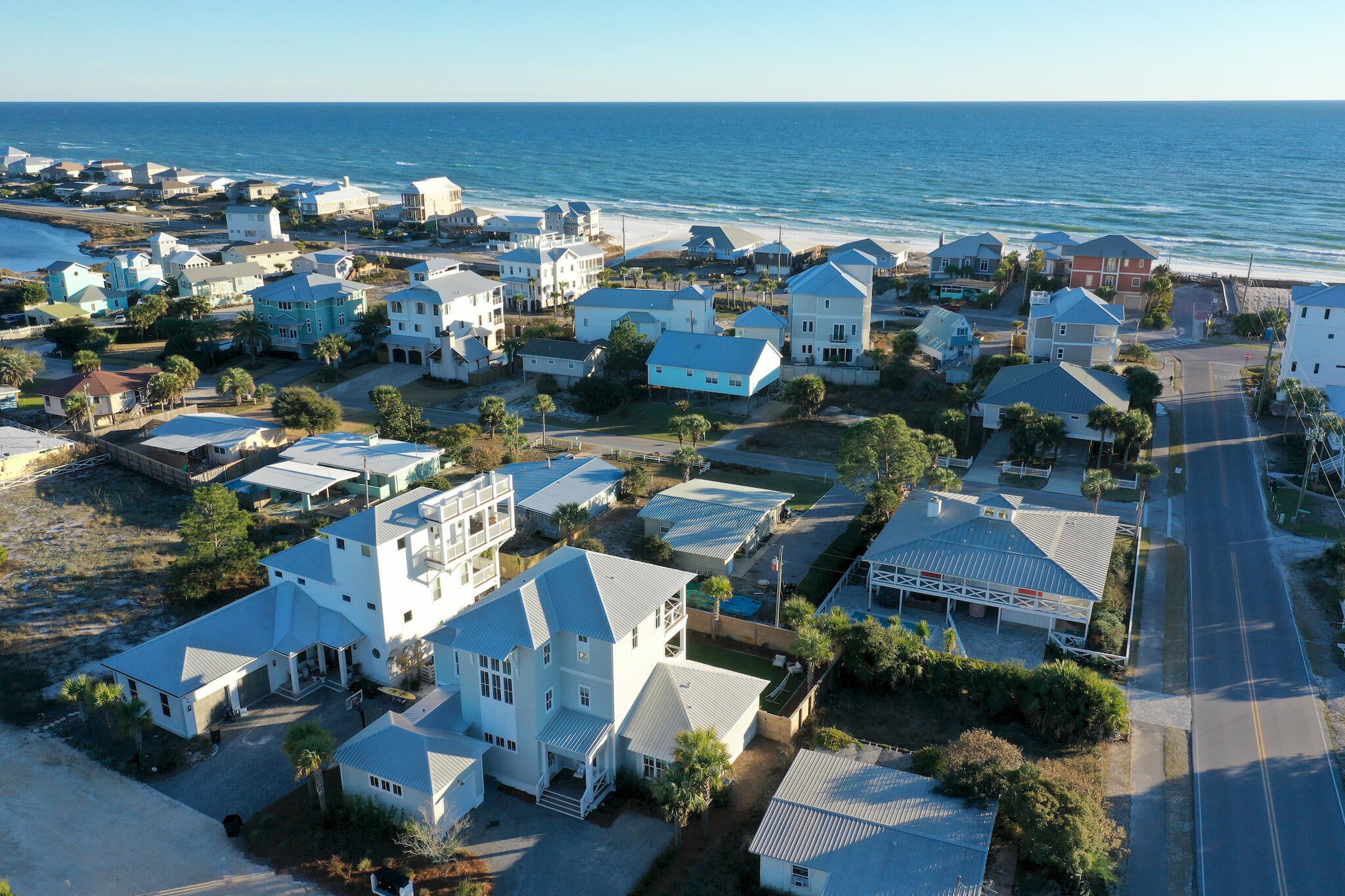 LOT 6 BLK A DUNE ALLEN 1ST ADDITION PB 2-78 OR 286-807 OR 3105-3105 OR 3243-242 - Residential
