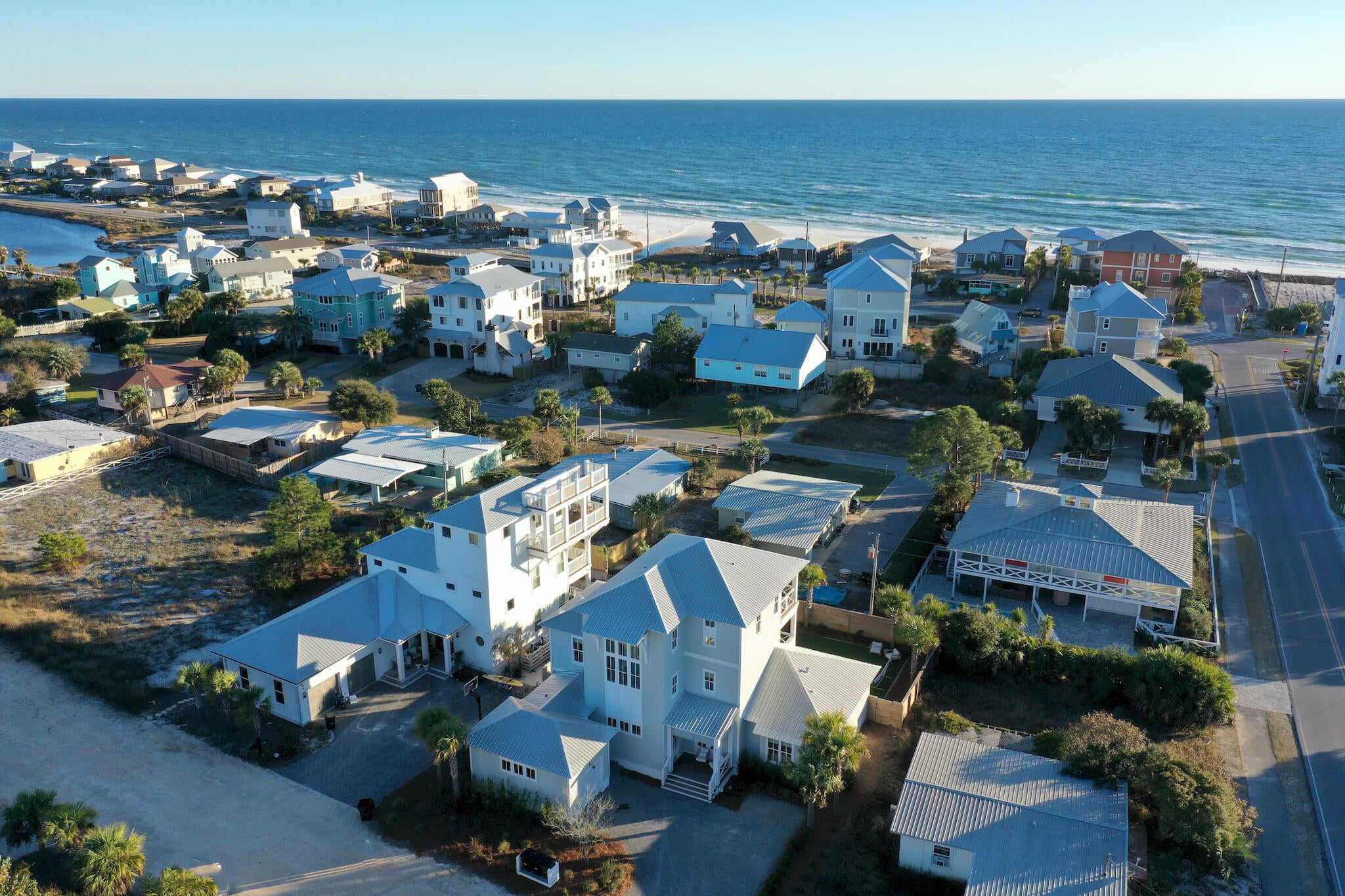 LOT 6 BLK A DUNE ALLEN 1ST ADDITION PB 2-78 OR 286-807 OR 3105-3105 OR 3243-242 - Residential
