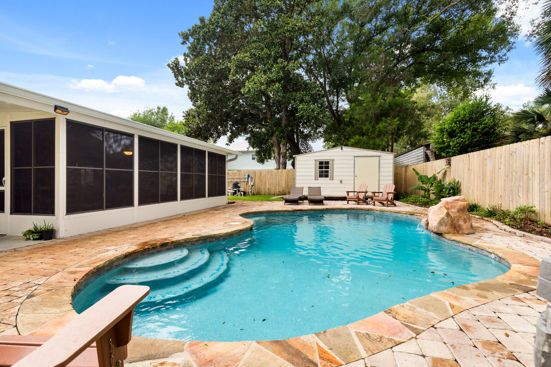 GARNIERS BEACH 6TH - Residential