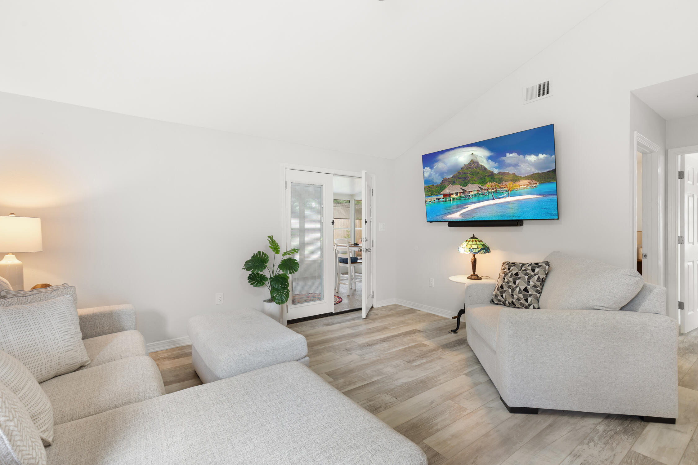 GARNIERS BEACH 6TH - Residential