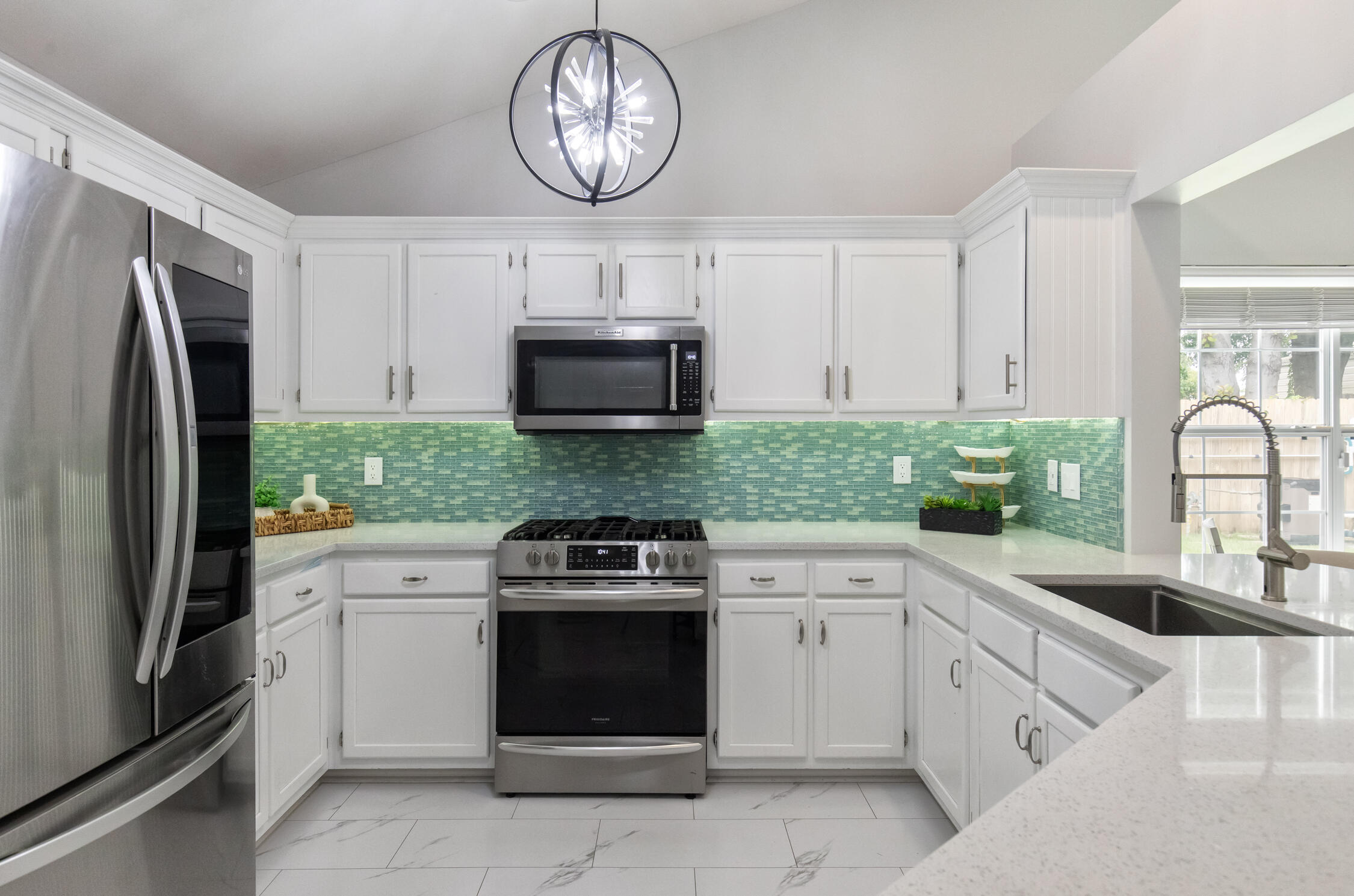 GARNIERS BEACH 6TH - Residential