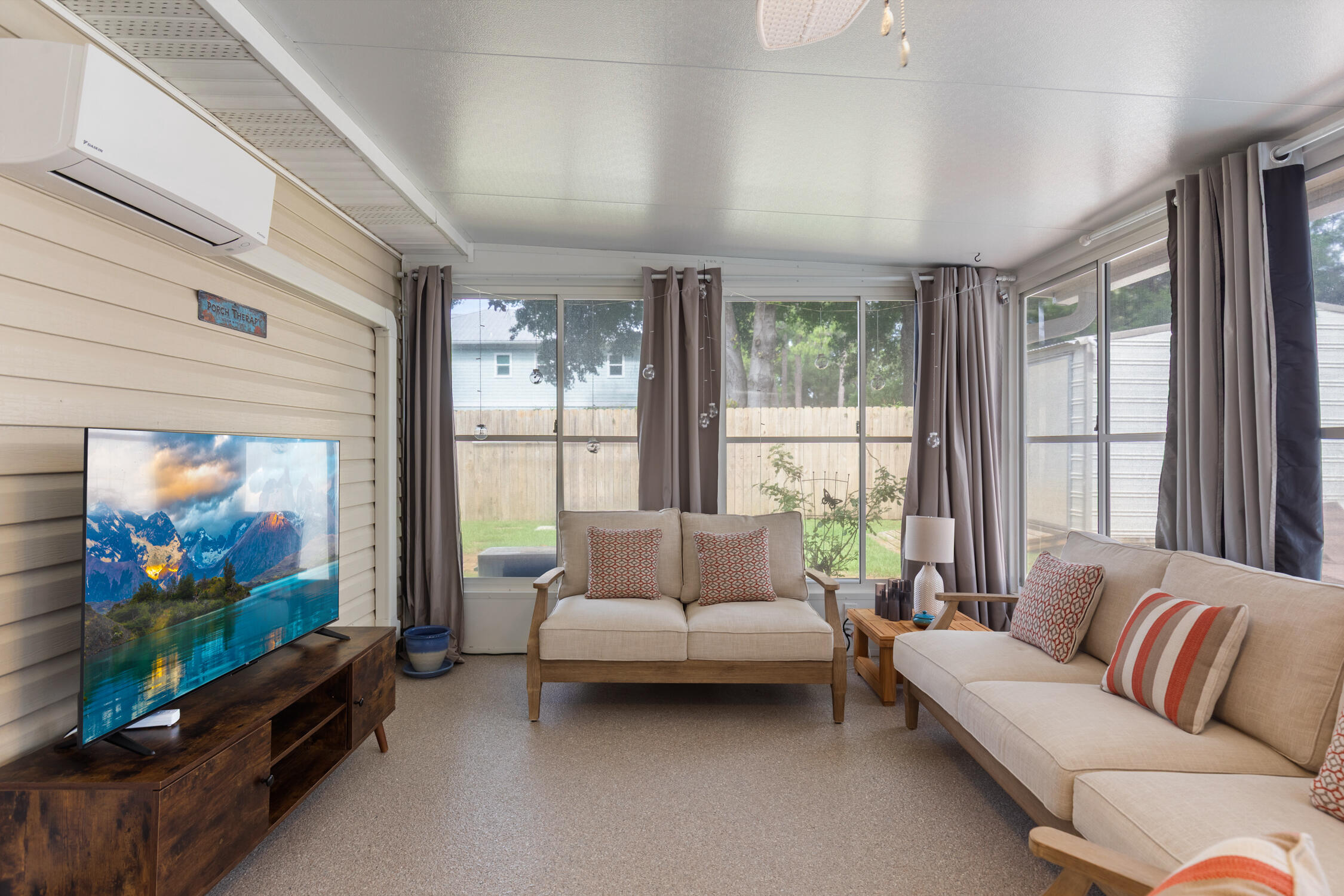 GARNIERS BEACH 6TH - Residential