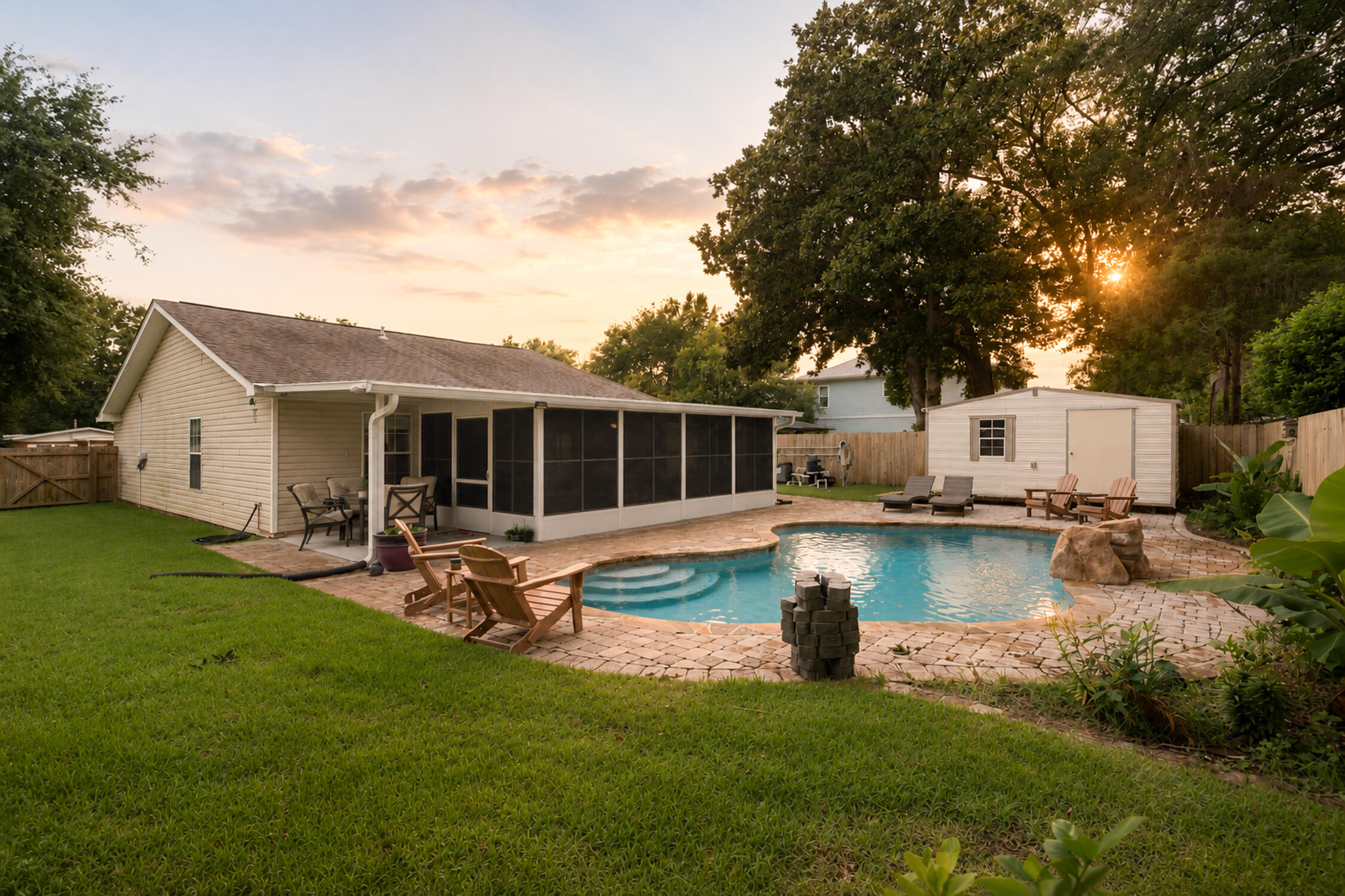 GARNIERS BEACH 6TH - Residential