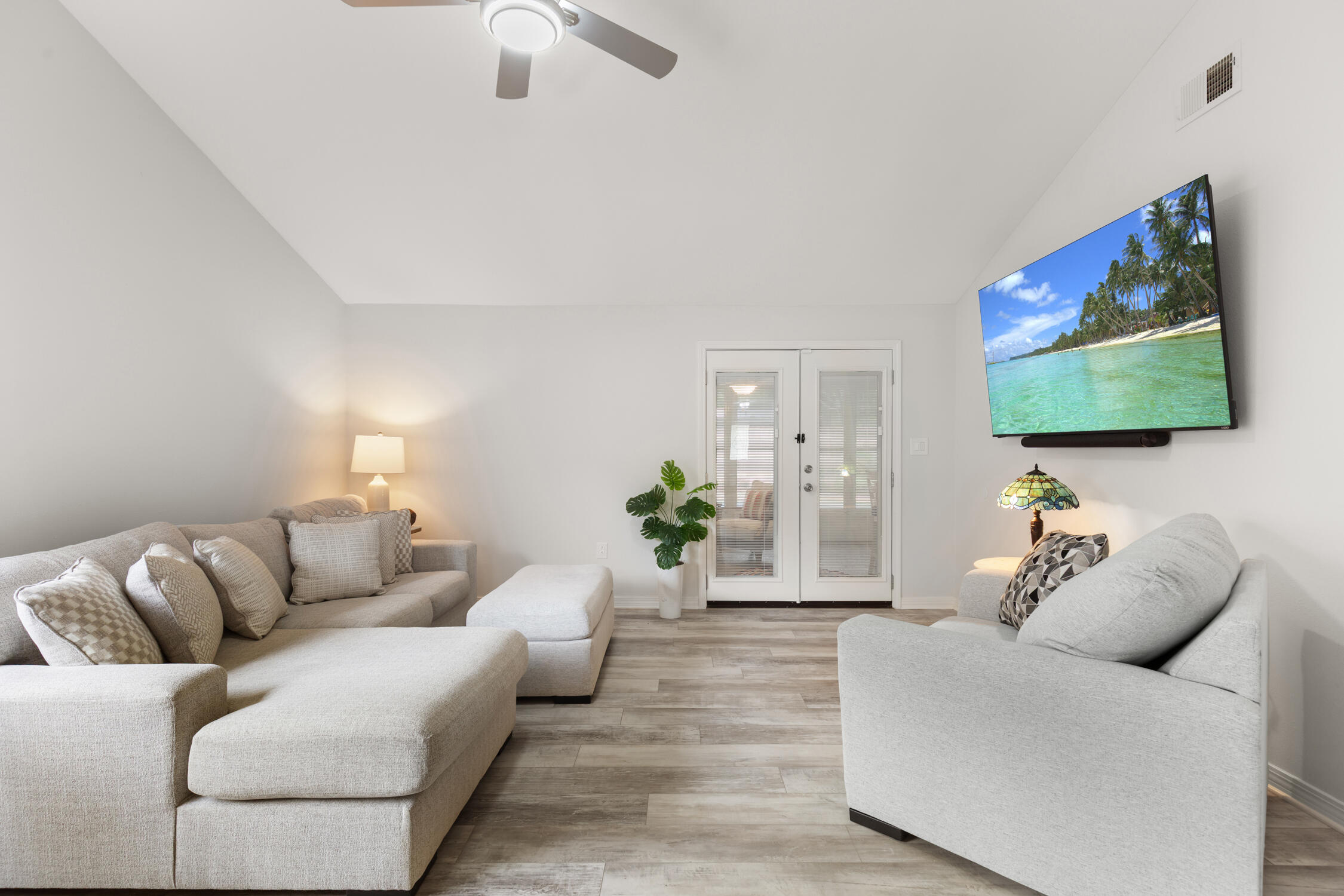 GARNIERS BEACH 6TH - Residential