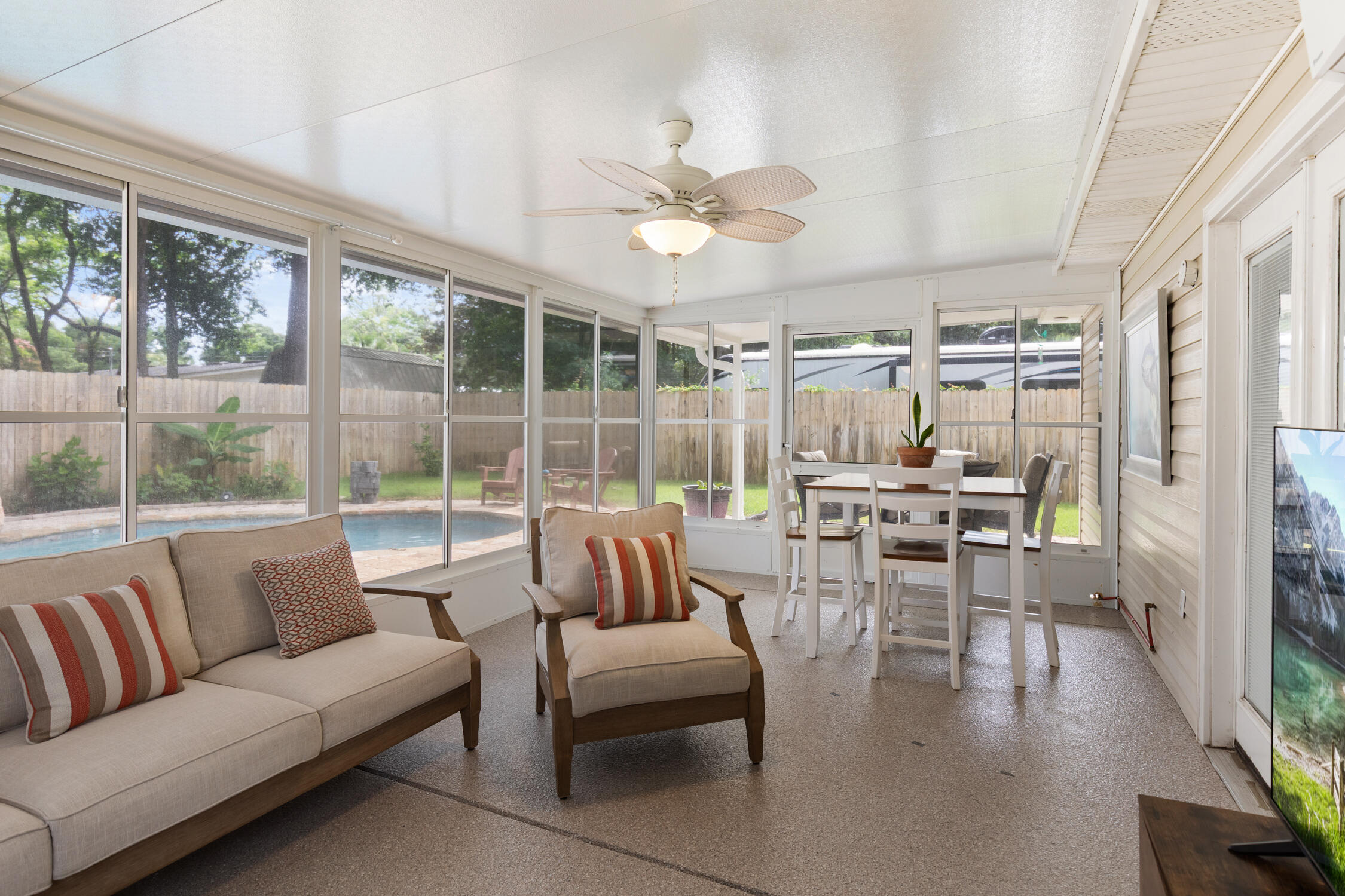 GARNIERS BEACH 6TH - Residential