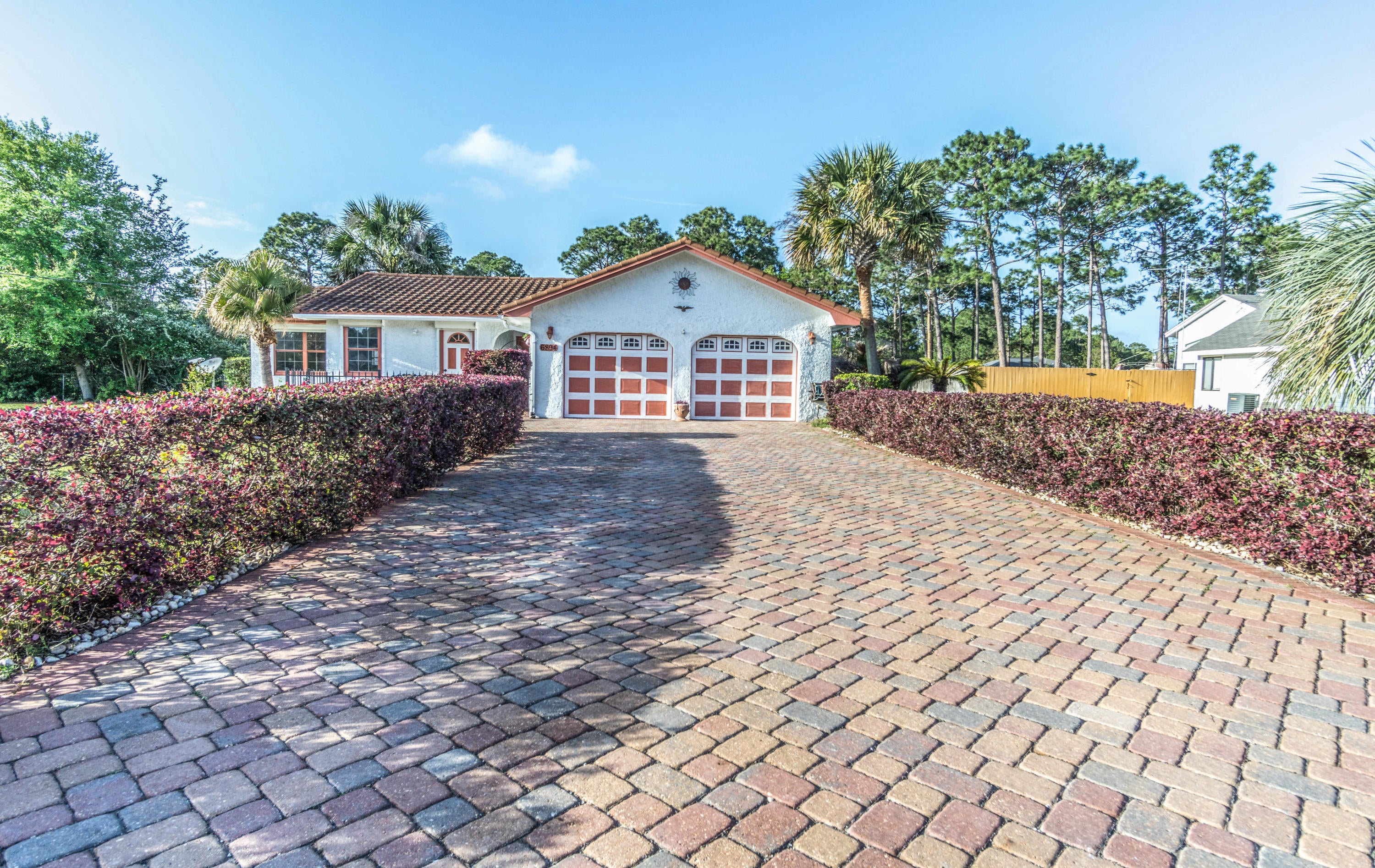 HOLLEY BY THE SEA - Residential