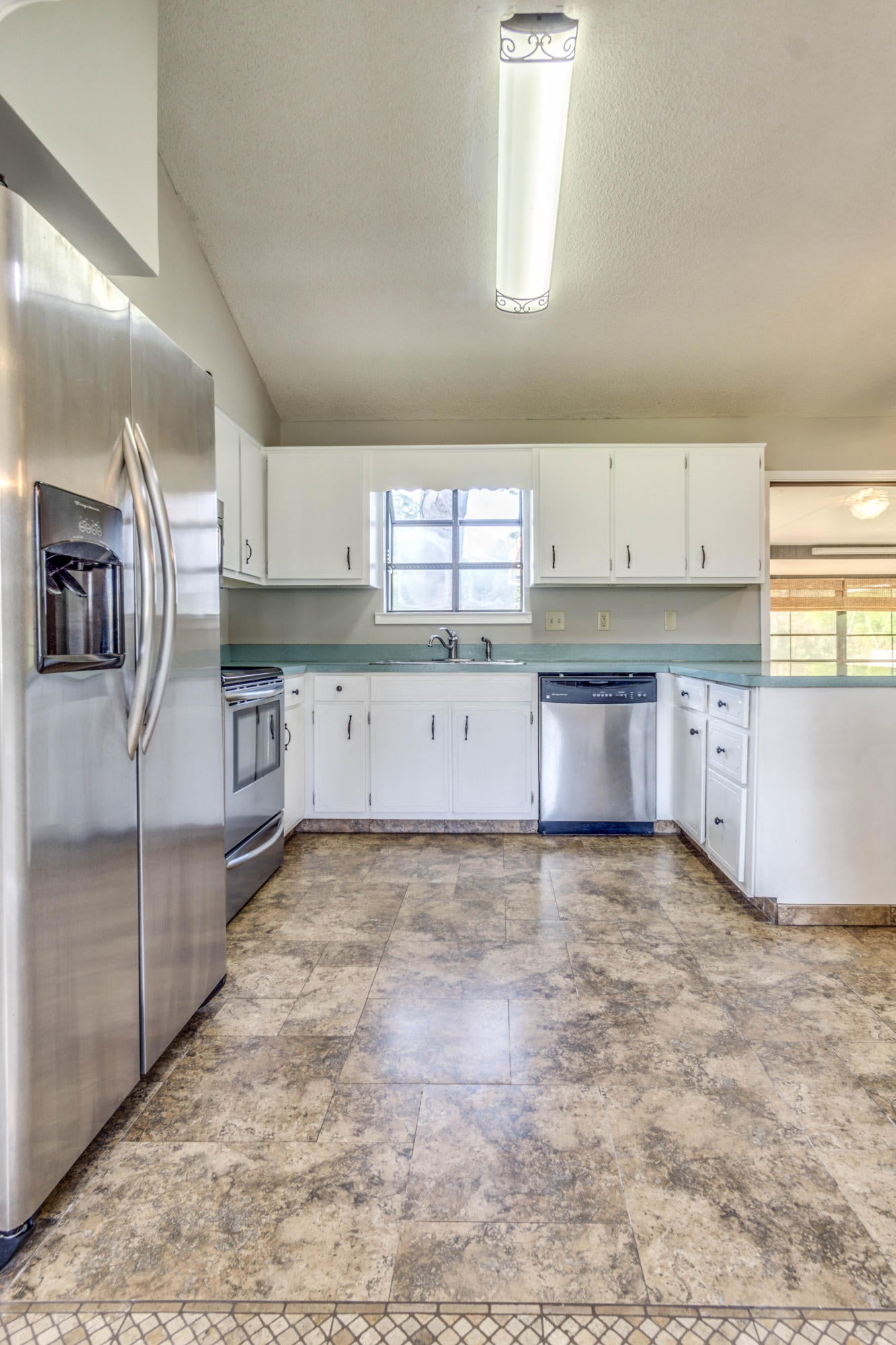 HOLLEY BY THE SEA - Residential