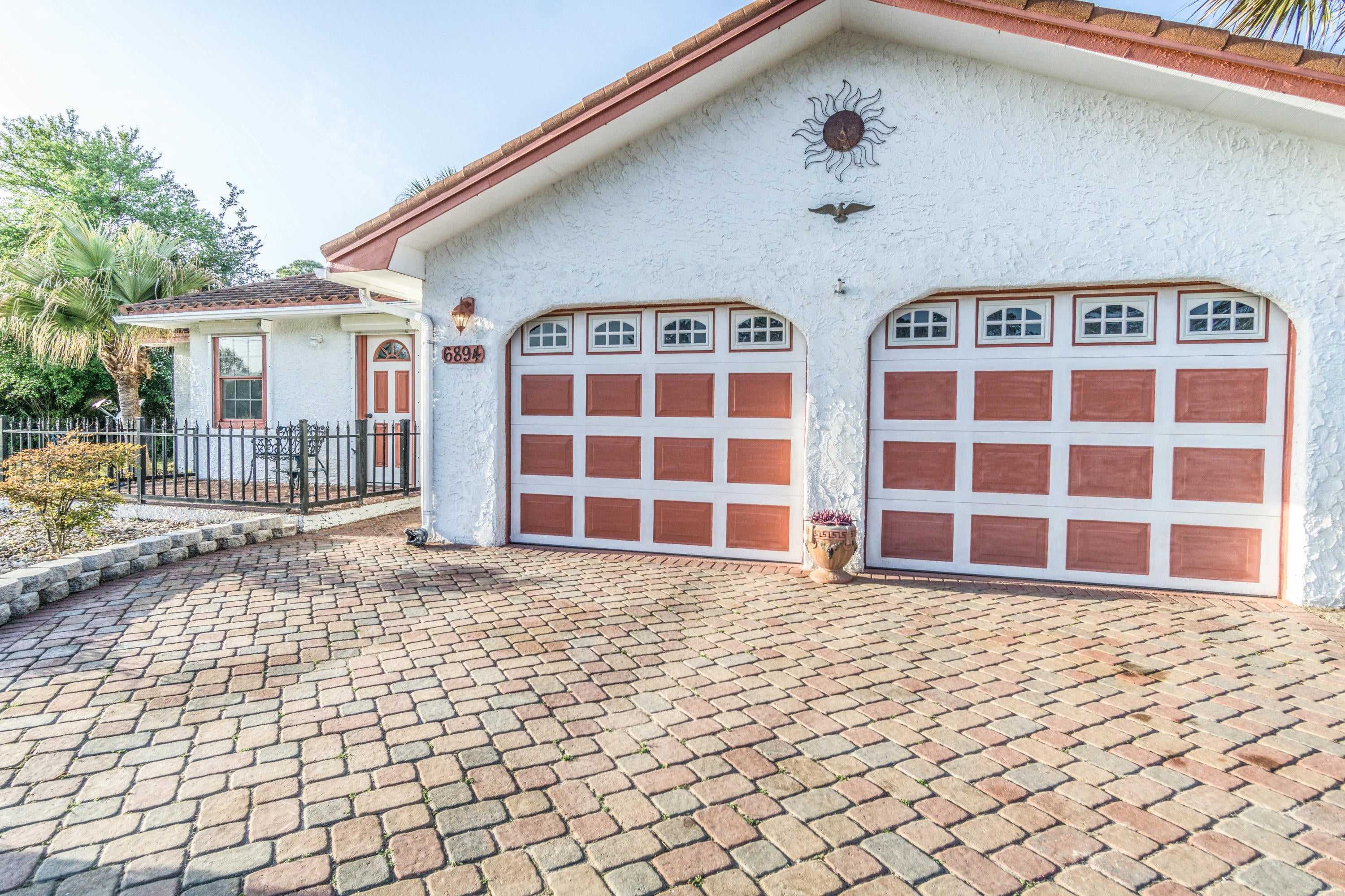 HOLLEY BY THE SEA - Residential