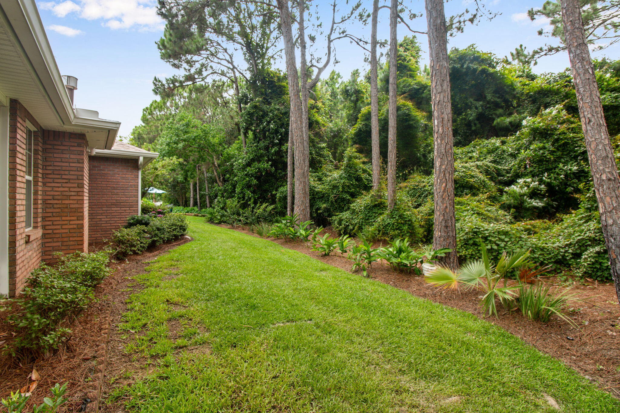 BAYSIDE - Residential Lease