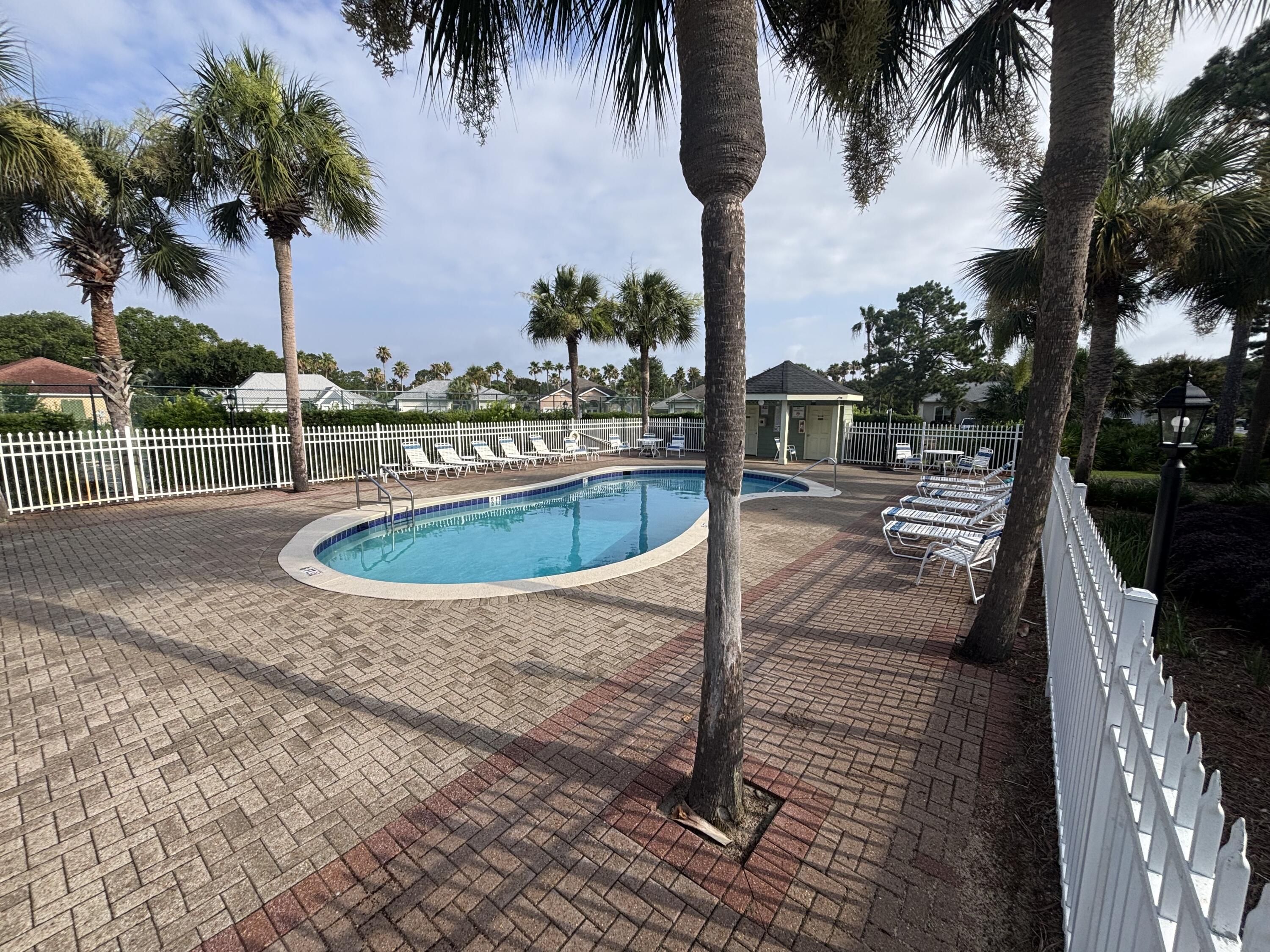BAYSIDE - Residential Lease
