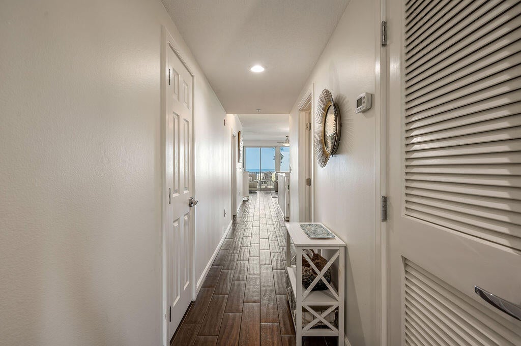 CRESCENT AT MIRAMAR BEACH THE - Residential