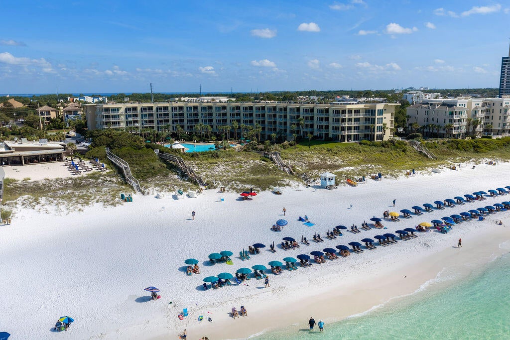 CRESCENT AT MIRAMAR BEACH THE - Residential