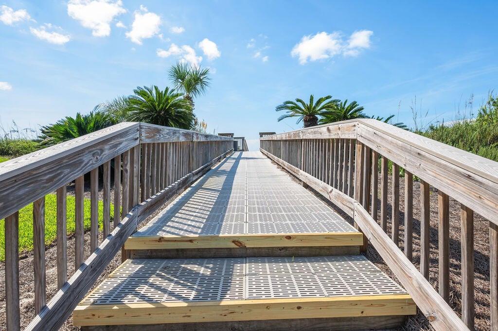 CRESCENT AT MIRAMAR BEACH THE - Residential