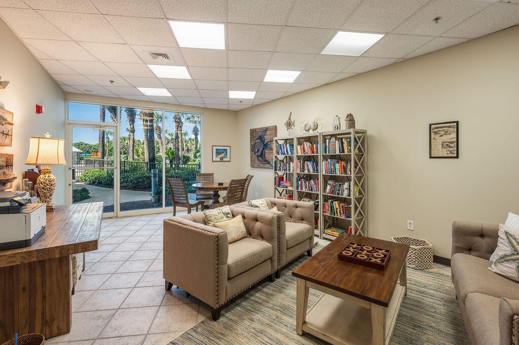 CRESCENT AT MIRAMAR BEACH THE - Residential