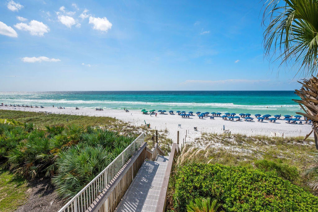 CRESCENT AT MIRAMAR BEACH THE - Residential