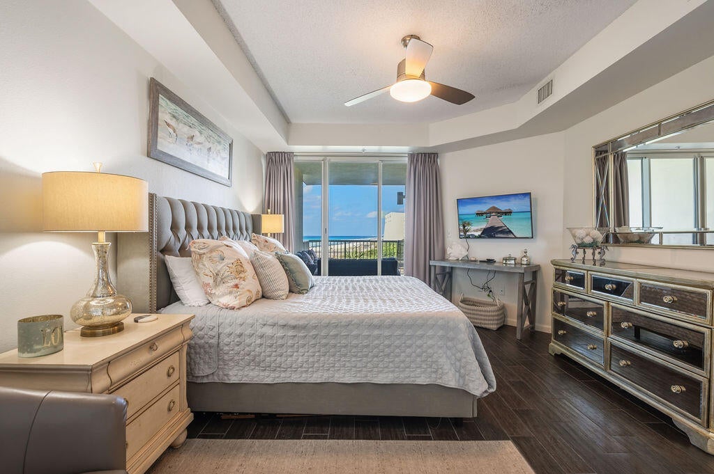 CRESCENT AT MIRAMAR BEACH THE - Residential