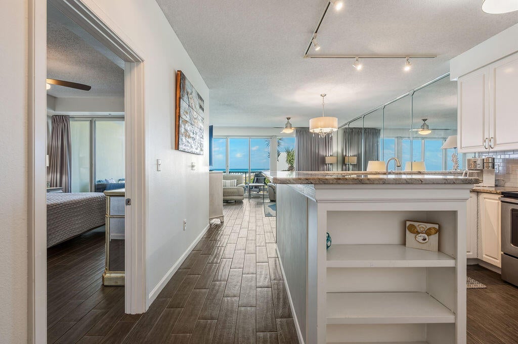 CRESCENT AT MIRAMAR BEACH THE - Residential