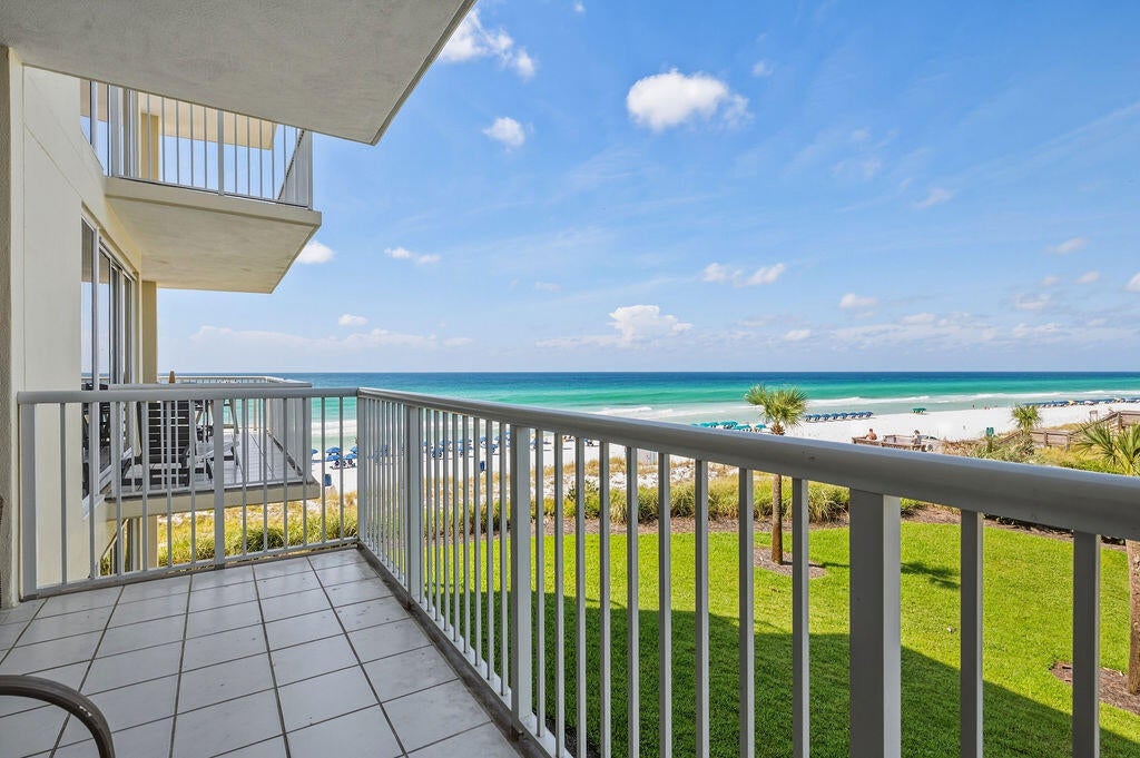 CRESCENT AT MIRAMAR BEACH THE - Residential