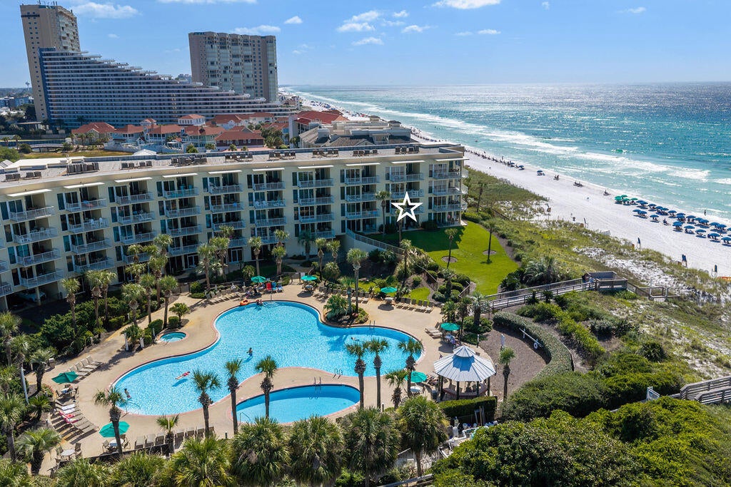 CRESCENT AT MIRAMAR BEACH THE - Residential