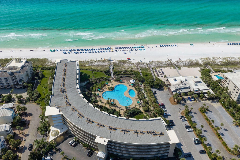 CRESCENT AT MIRAMAR BEACH THE - Residential