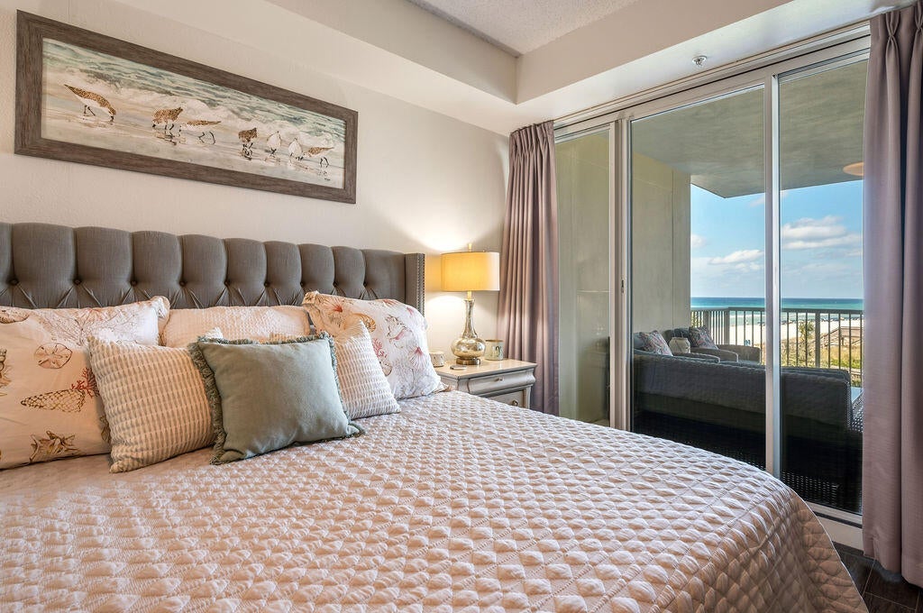 CRESCENT AT MIRAMAR BEACH THE - Residential