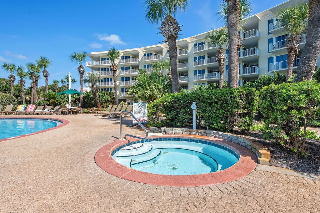 CRESCENT AT MIRAMAR BEACH THE - Residential