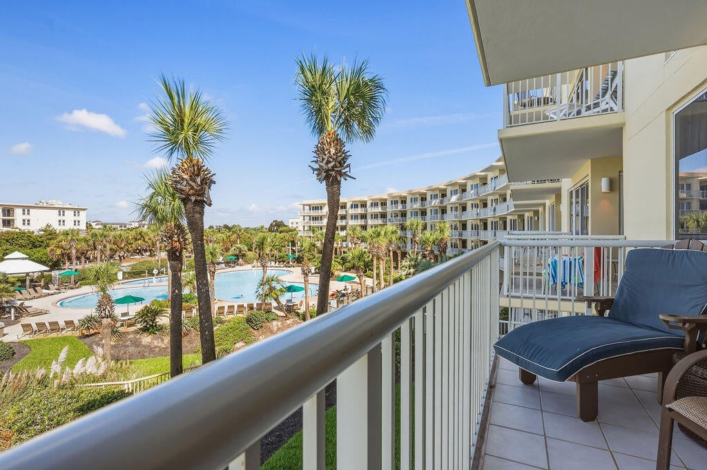 CRESCENT AT MIRAMAR BEACH THE - Residential