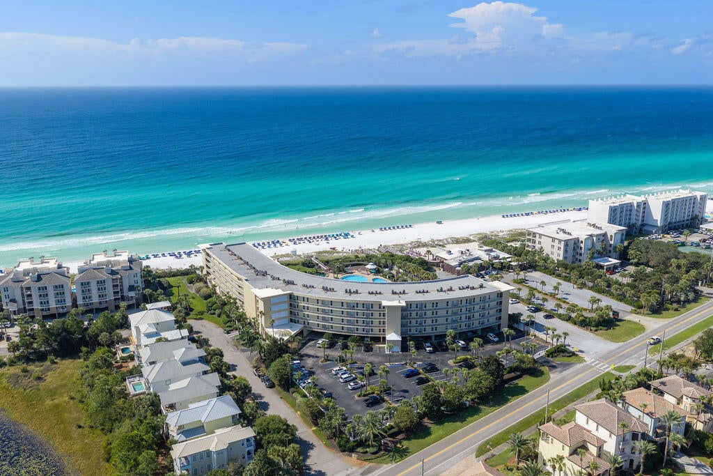 CRESCENT AT MIRAMAR BEACH THE - Residential