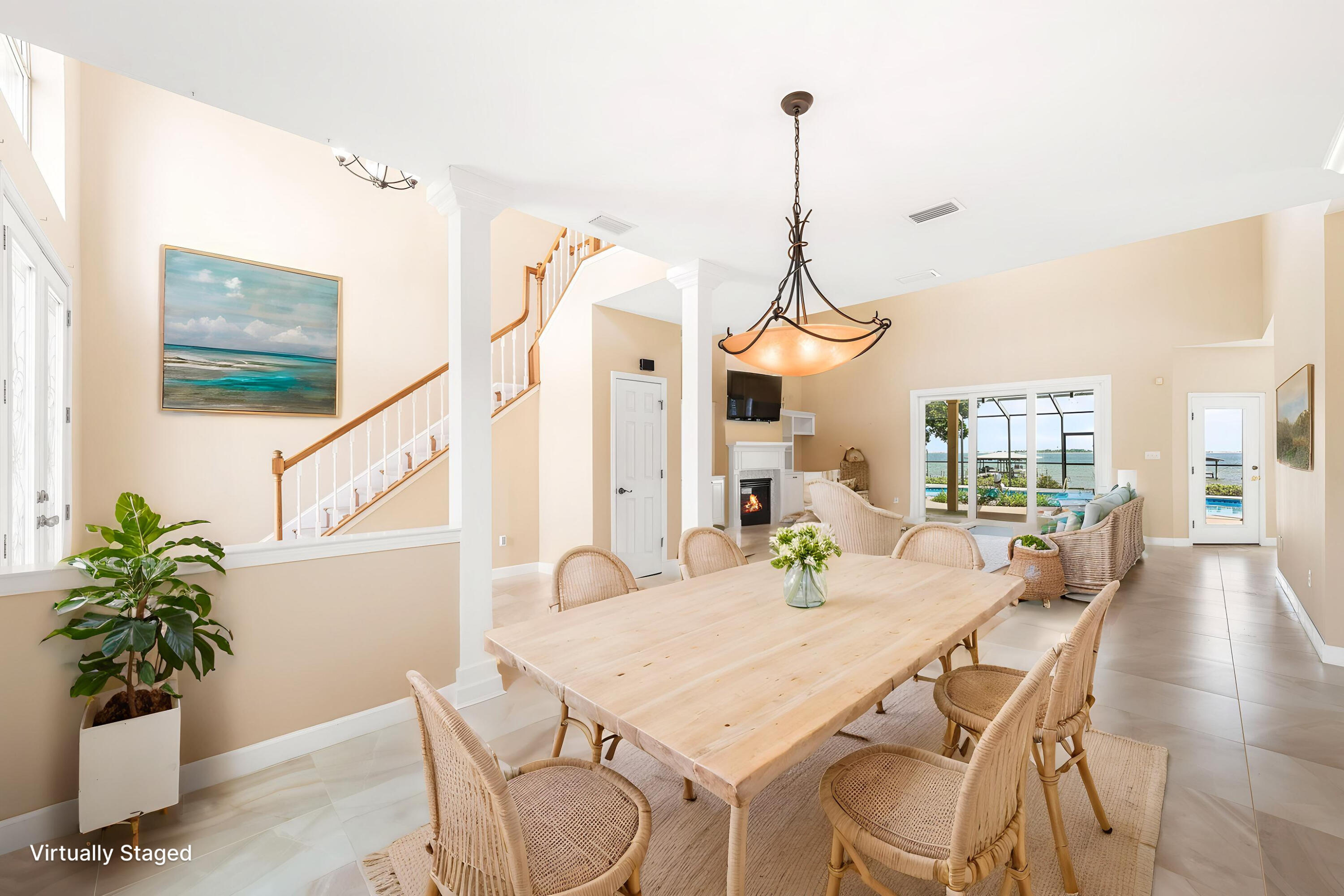 CRESCENT III - Residential