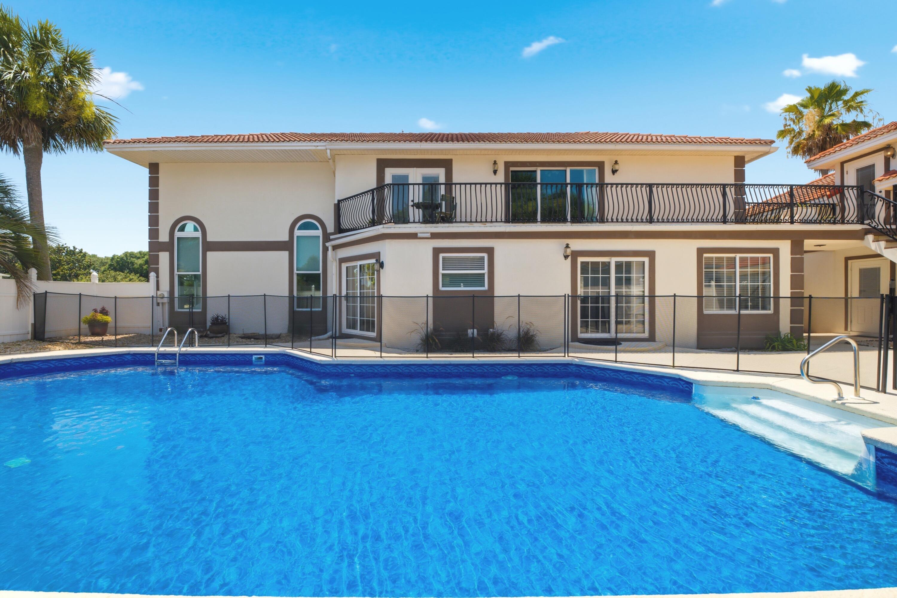 RIVIERA BEACH - Residential