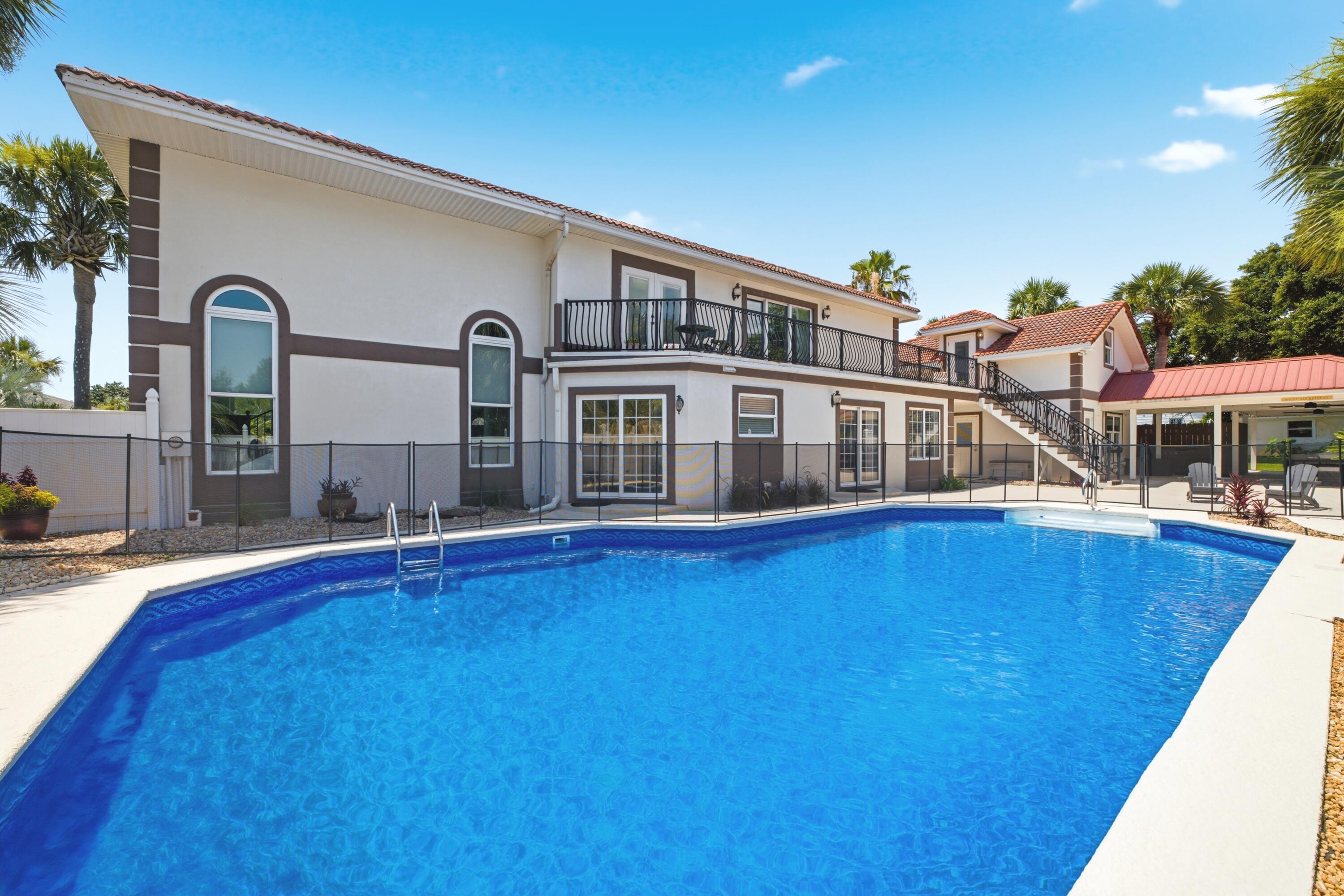 RIVIERA BEACH - Residential