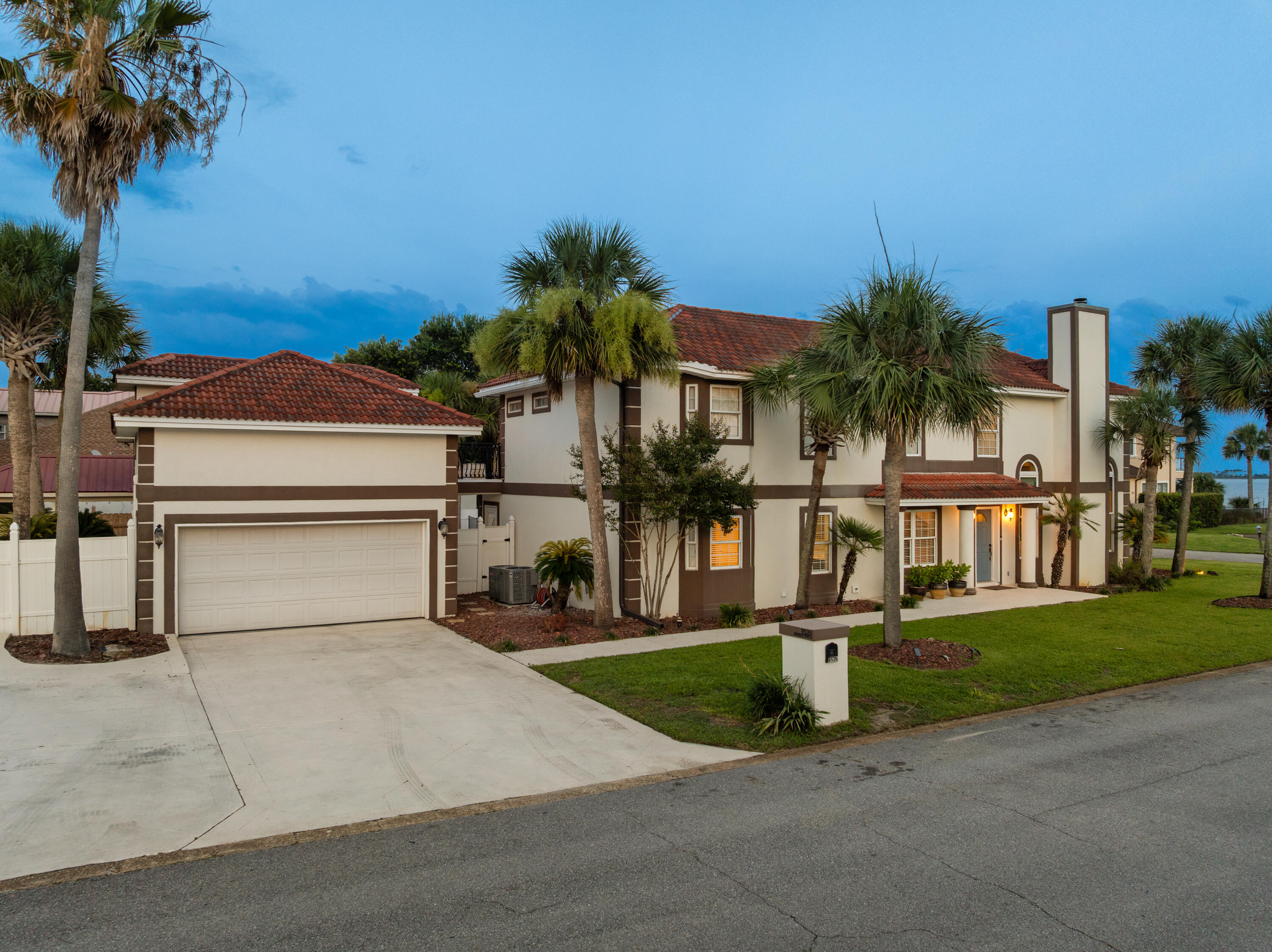 RIVIERA BEACH - Residential