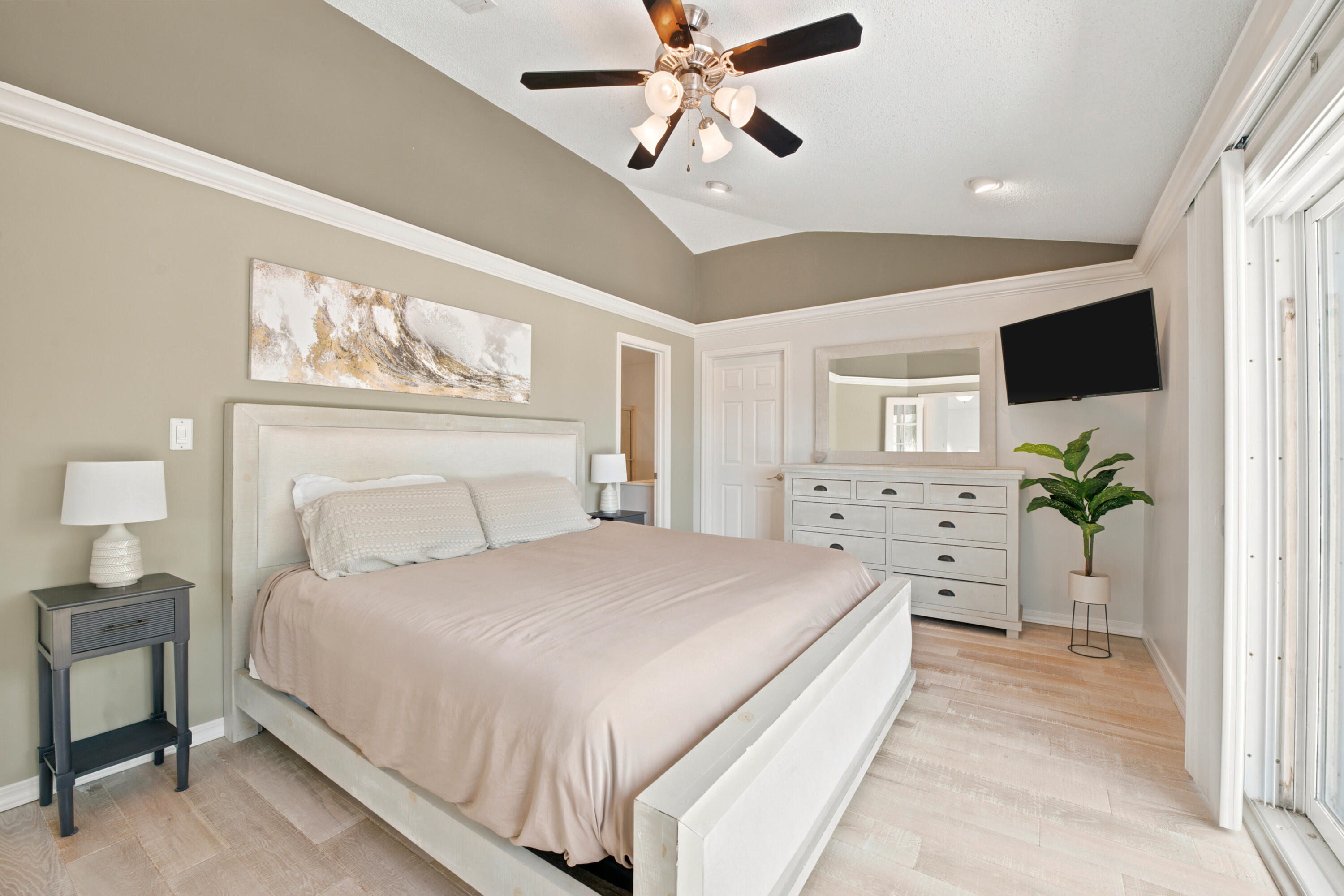 RIVIERA BEACH - Residential