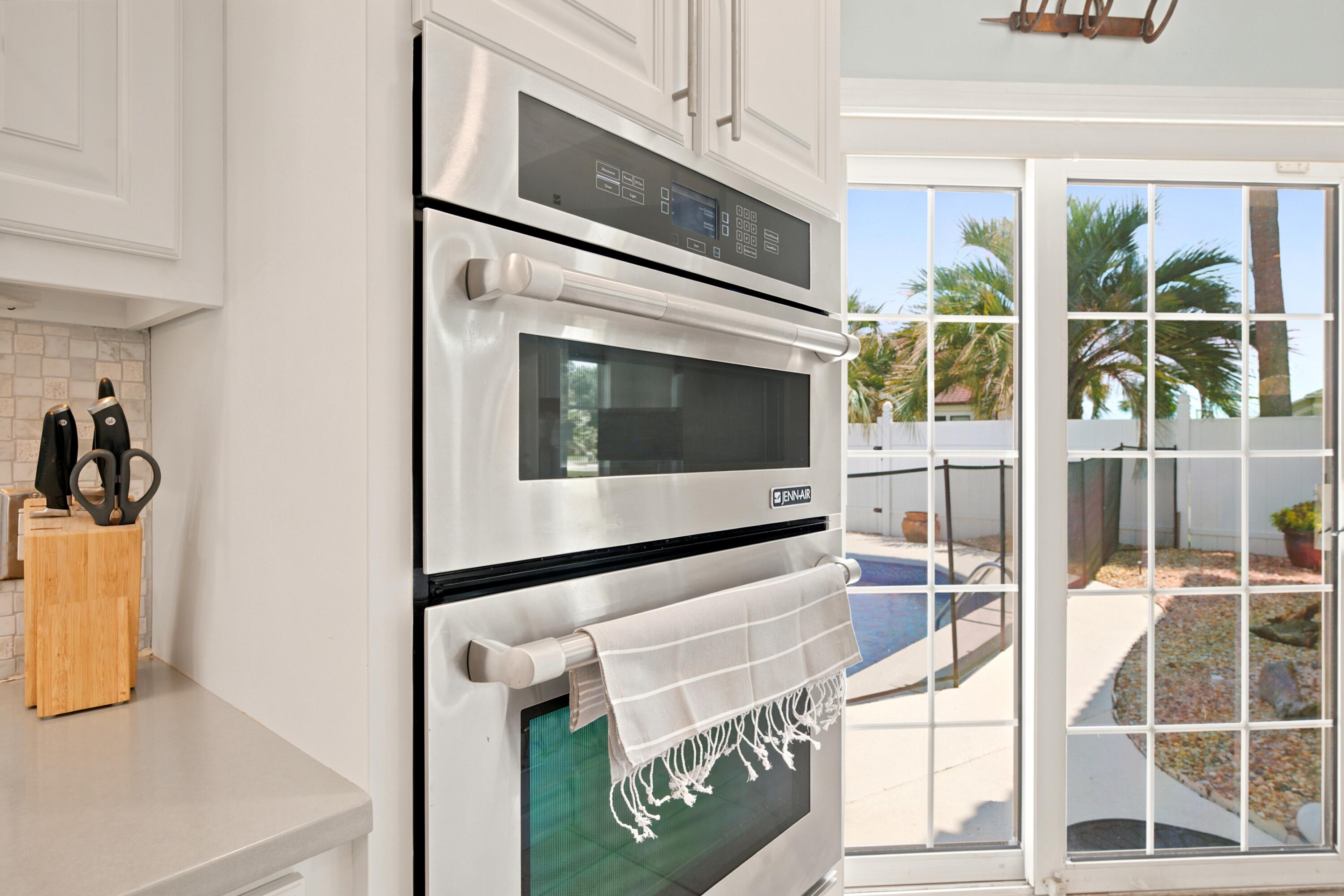 RIVIERA BEACH - Residential