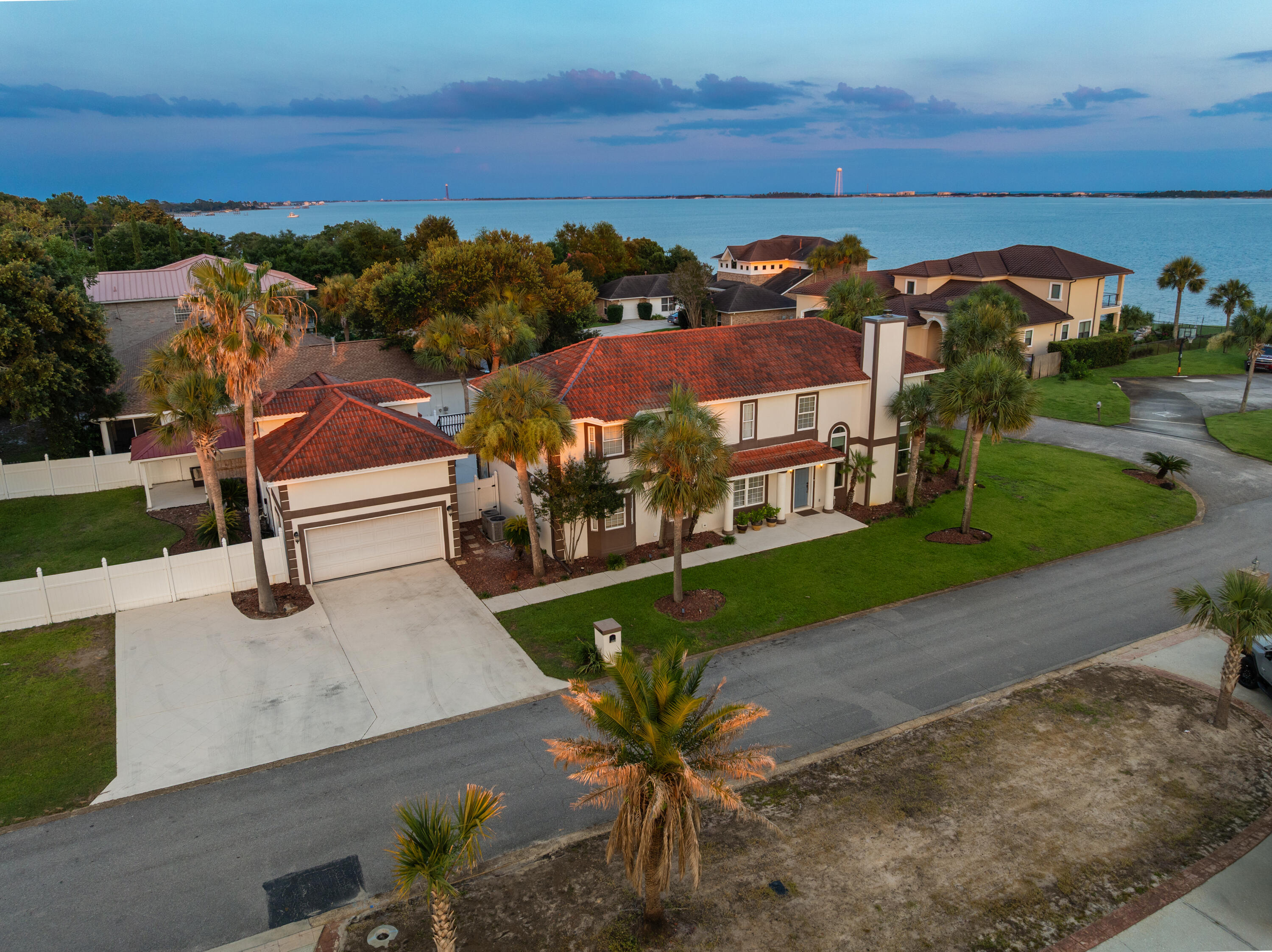 RIVIERA BEACH - Residential