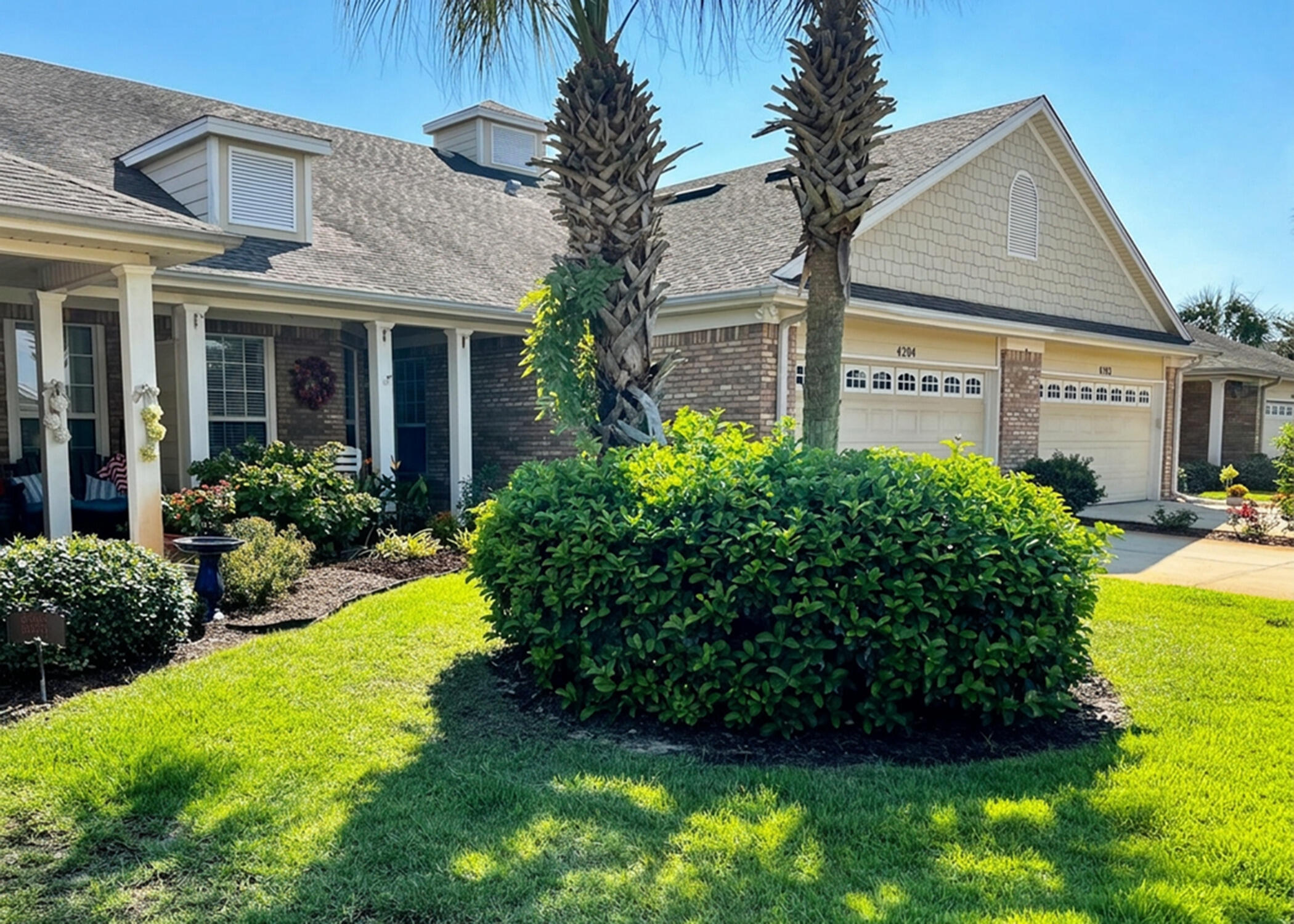 DIAMOND LAKES - Residential