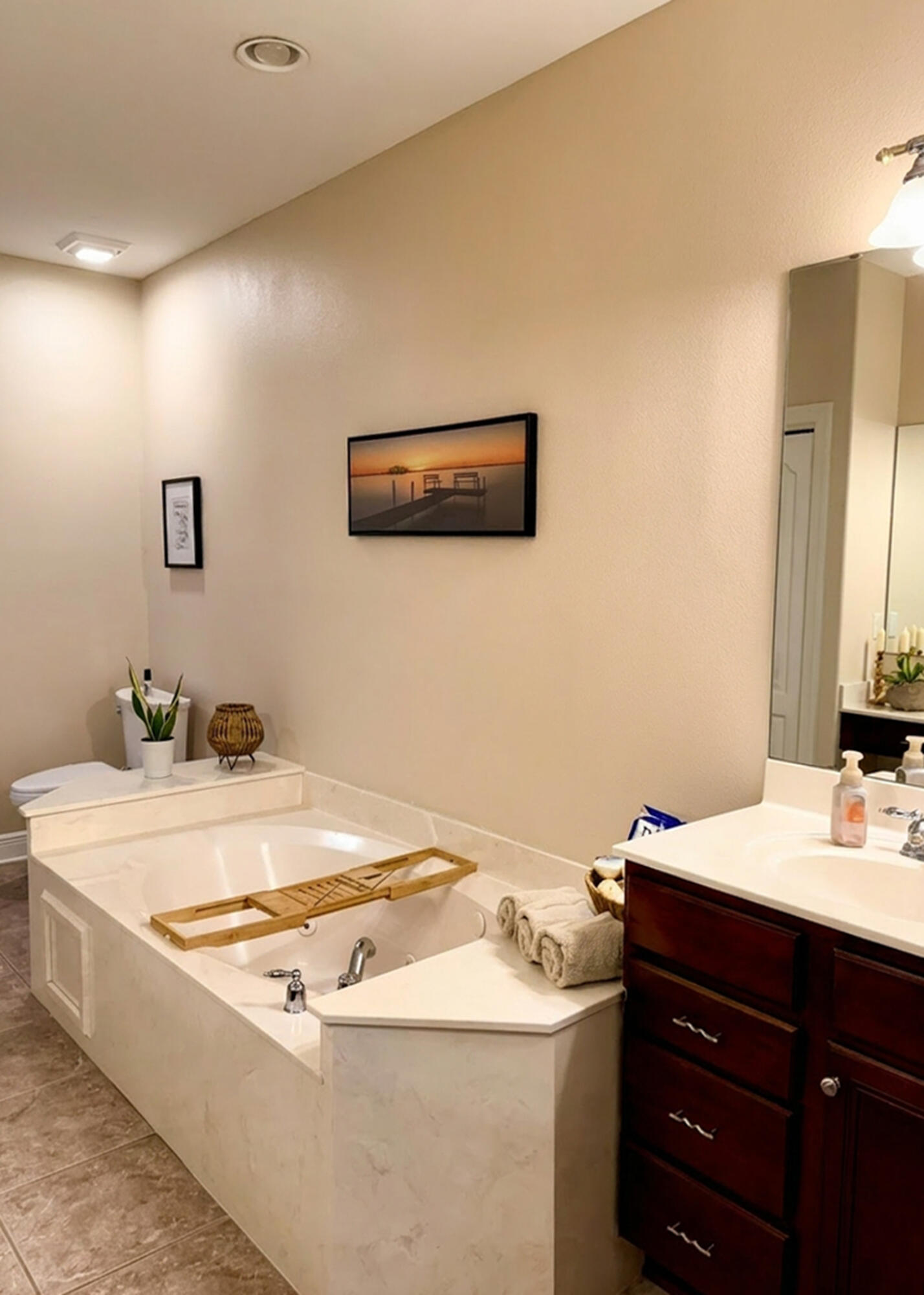 DIAMOND LAKES - Residential