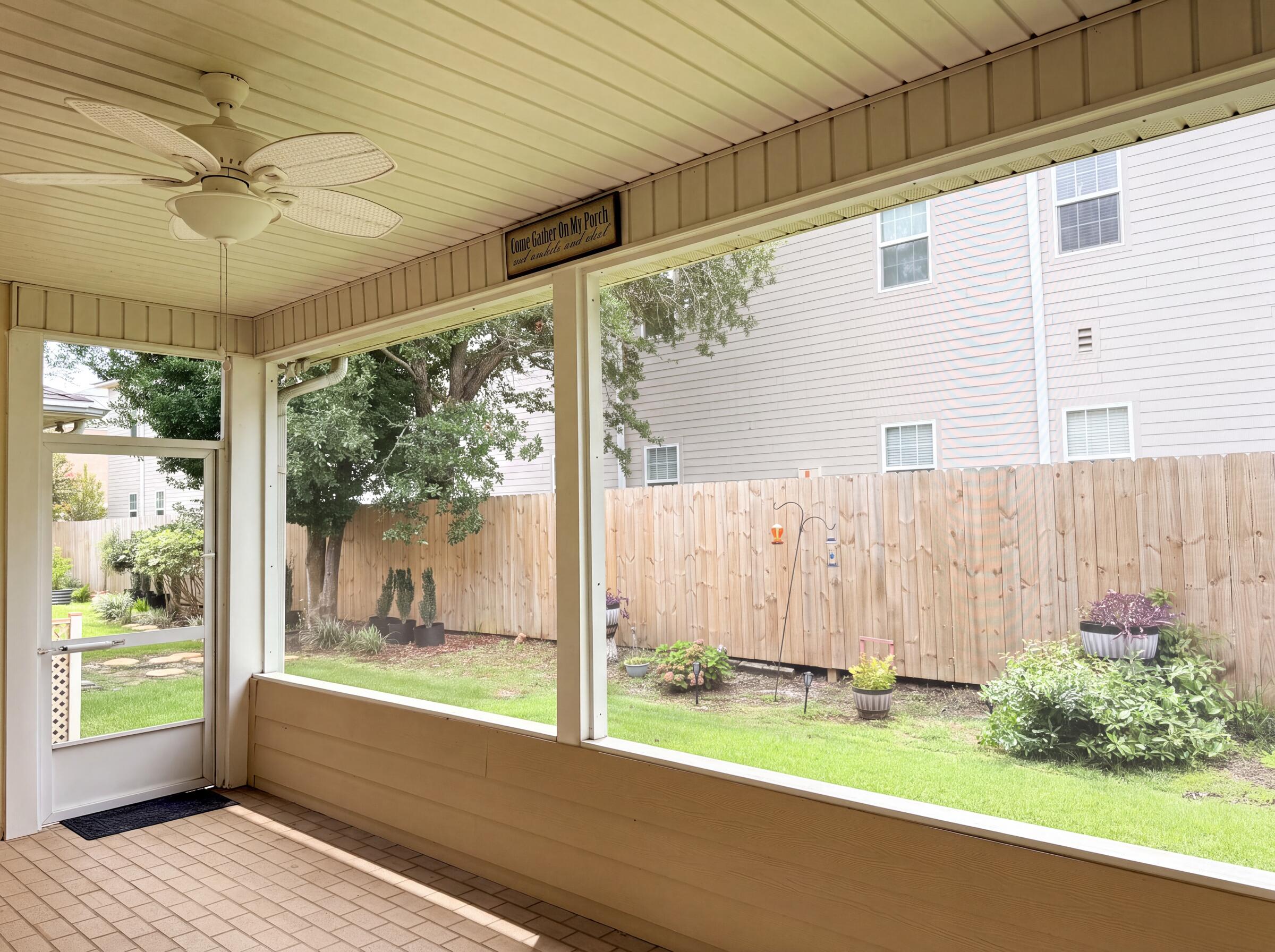 DIAMOND LAKES - Residential