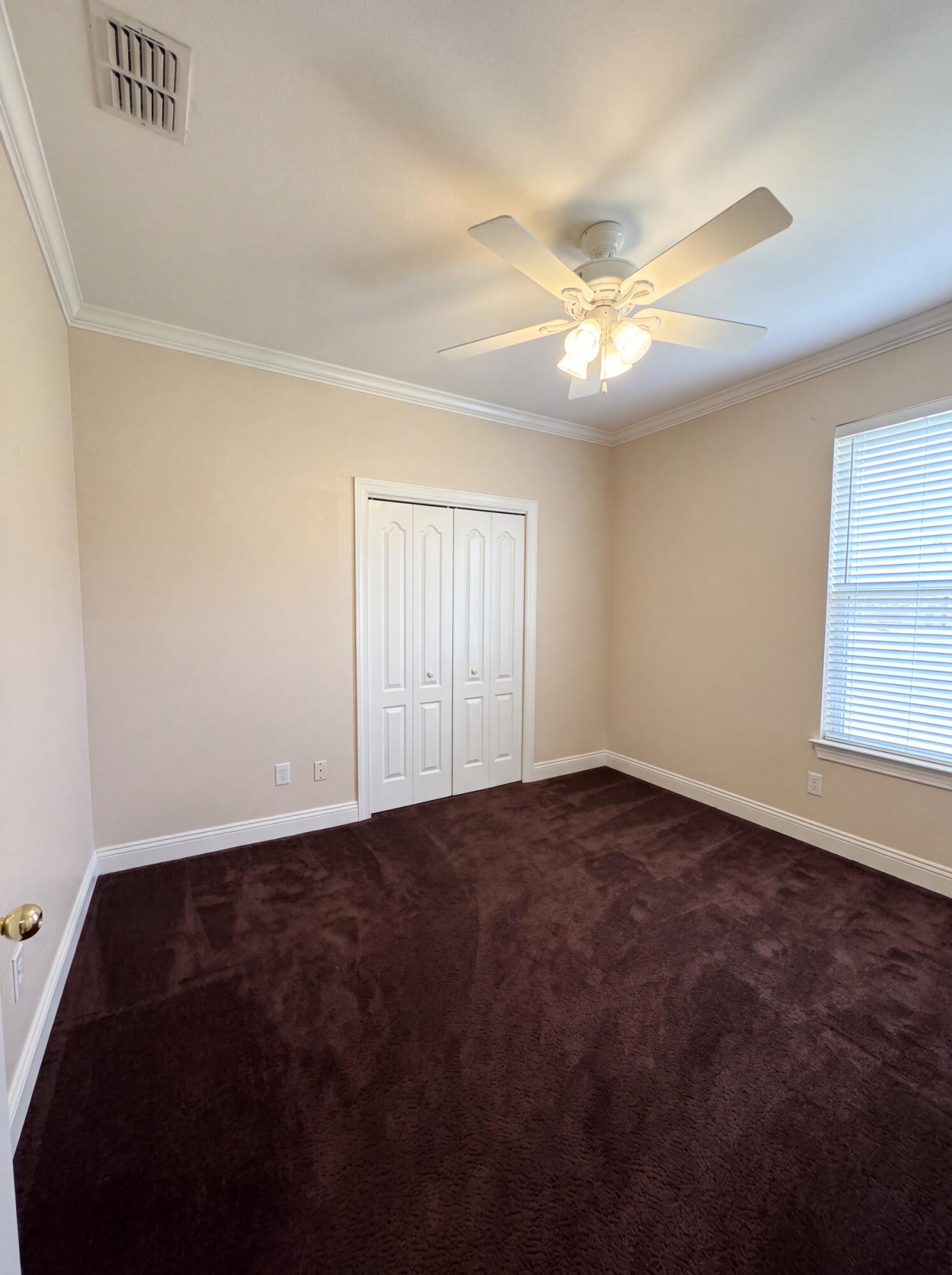 DIAMOND LAKES - Residential