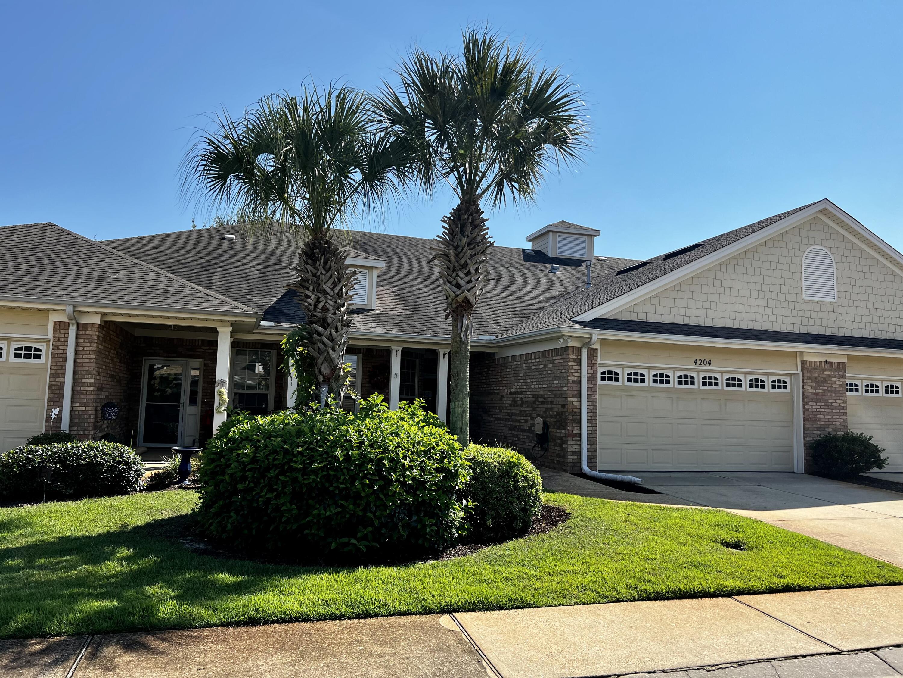 SELLER WILL CONTRIBUTE UP TO $5,000 TOWARDS CLOSING COSTS OR INTEREST RATE BUYDOWN. This beautiful, spacious home is located in the highly sought-after Diamond Lakes neighborhood. Conveniently situated just minutes away from Destin Middle School and Destin High School, as well as the sugar-white sands of Henderson Beach, shopping, dining, and everything Destin has to offer. This one-story attached home has three bedrooms, two bathrooms, a beautiful screened-in porch, a gas line for a grill outside, a welcoming front porch, and a spacious two car garage. The open floorplan with fireplace creates the perfect setting for entertaining. The chef's kitchen offers plenty of space and openness and comes with all stainless-steel appliances. Fresh paint in living room, dining room, and kitchen. A new roof was installed and completed January 2023. Whether you're looking for a primary residence or a second home, this property is the perfect place to call home. 
Complete with a beautiful community pool, this neighborhood offers the perfect place to relax, unwind, and enjoy the best of Destin living. HOME IS VACANT and UNFURNISHED. EASY SHOW!