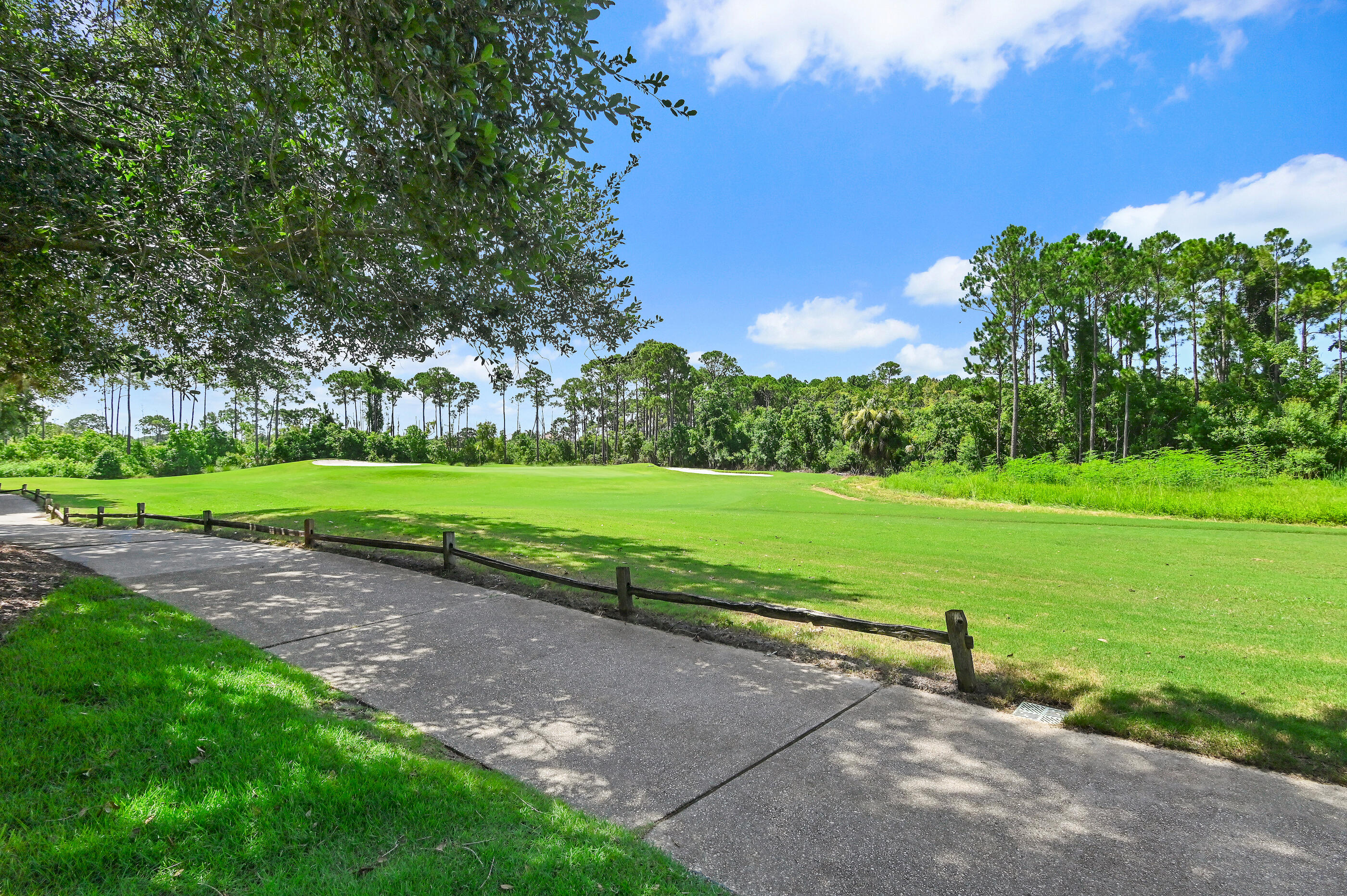 REGATTA BAY GOLF VILLAS - Residential